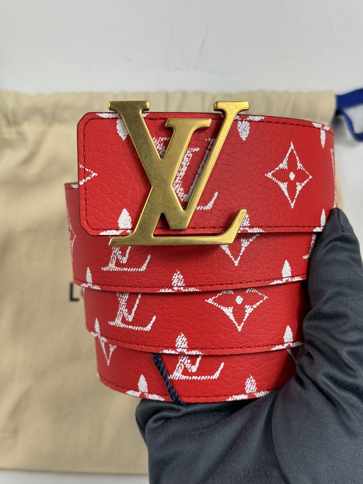 Louis Vuitton LV INITIAL 40MM REVERSIBLE BELT Size 34 - 1 Thumbnail