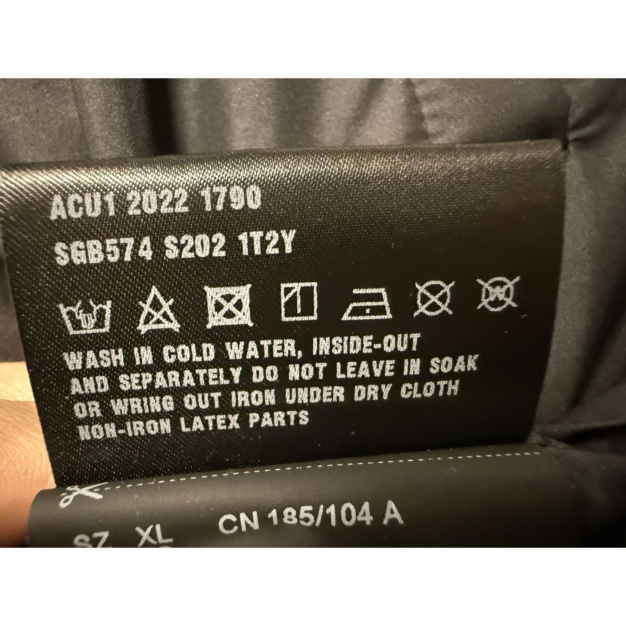 Prada Prada XL Black Hooded Puffer Jacket With Graphene Padding Te Size US XL / EU 56 / 4 - 17 Thumbnail