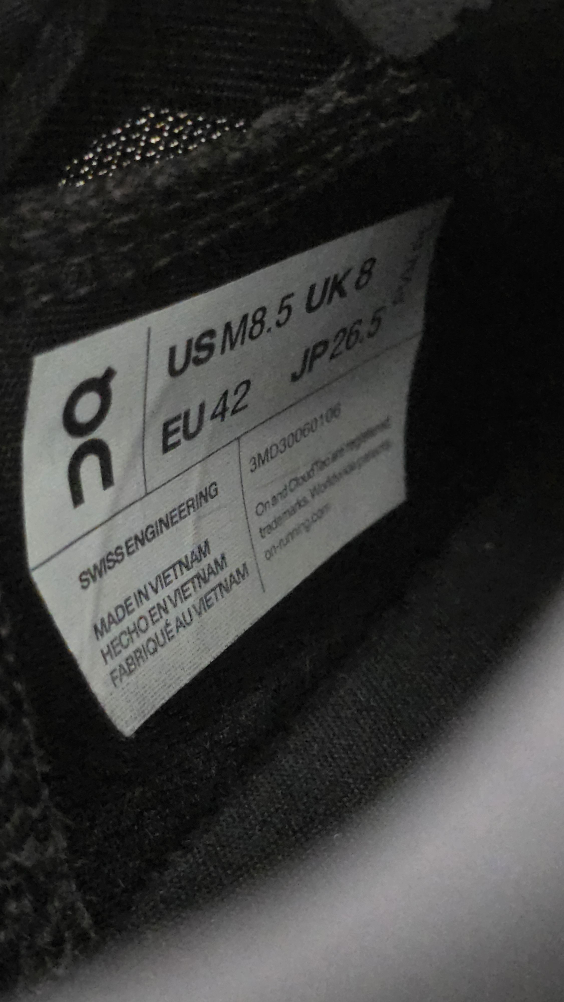 On On Cloud pulse Black Eclipse 3MD30060106 Speedboard Men 8.5 Size US 8.5 / EU 41-42 - 10 Thumbnail