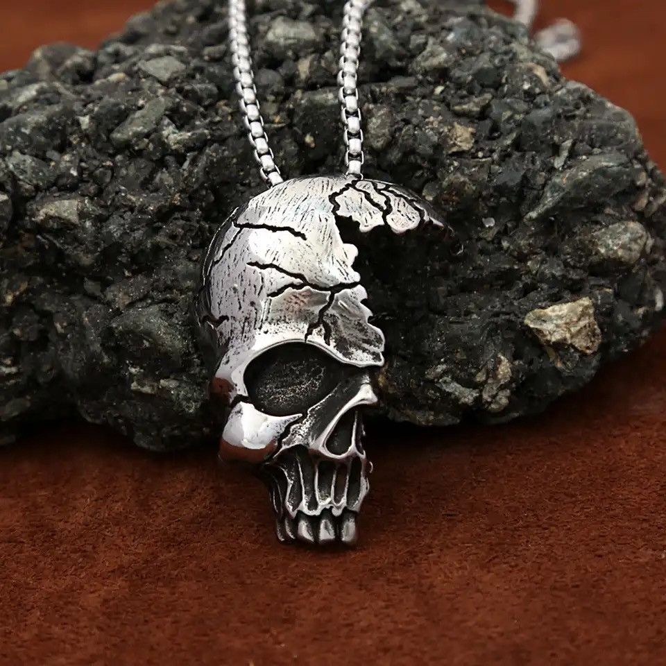 Jewelry Gothic Skull Pendant Stainless Steel Skull Chain Necklace Size ONE SIZE - 2 Thumbnail