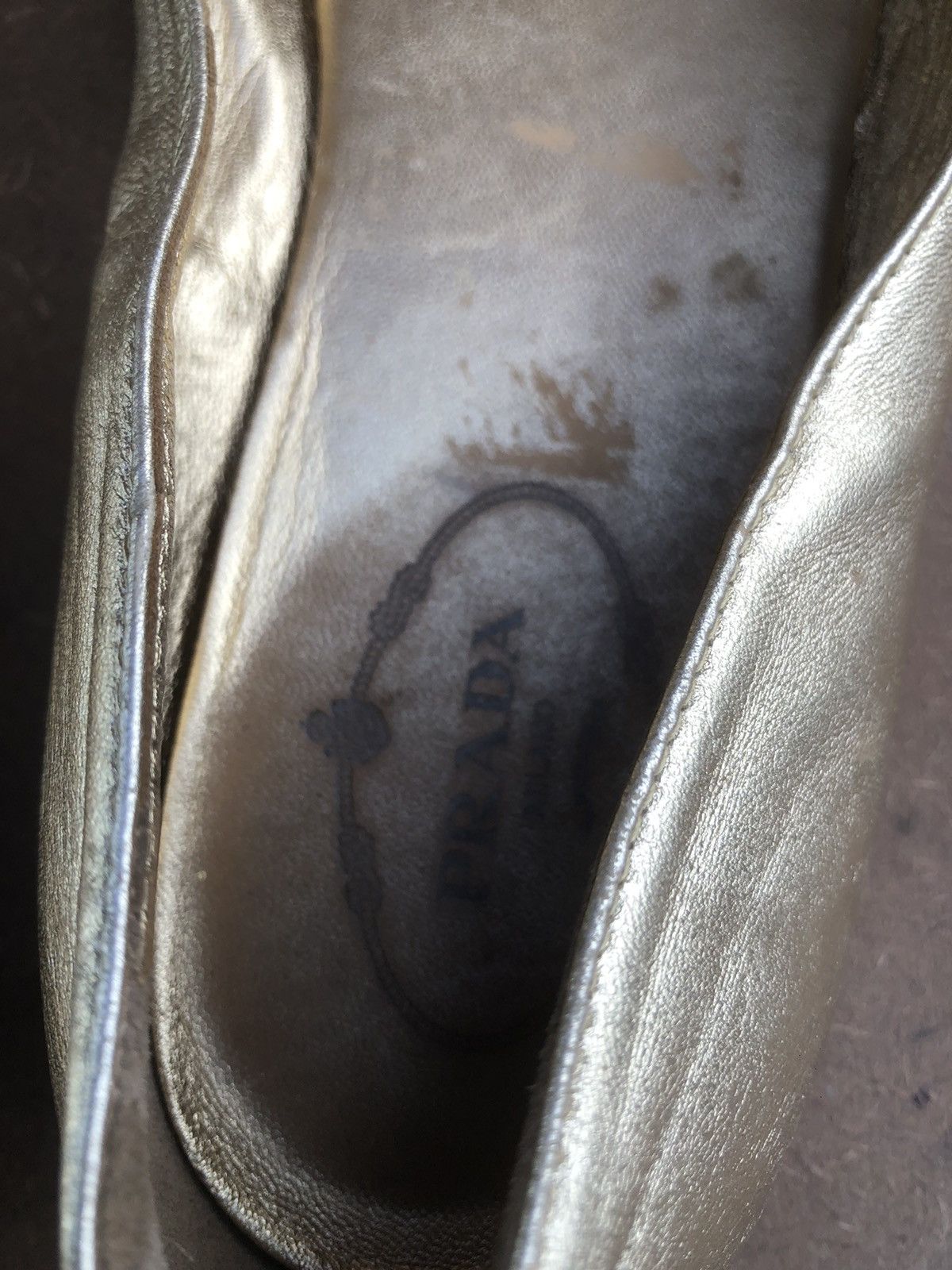 Prada Prada Gold Leather Women’s Flat shoes Size 39.5 Made In 🇮🇹 Size US 9.5 / IT 39.5 - 8 Thumbnail