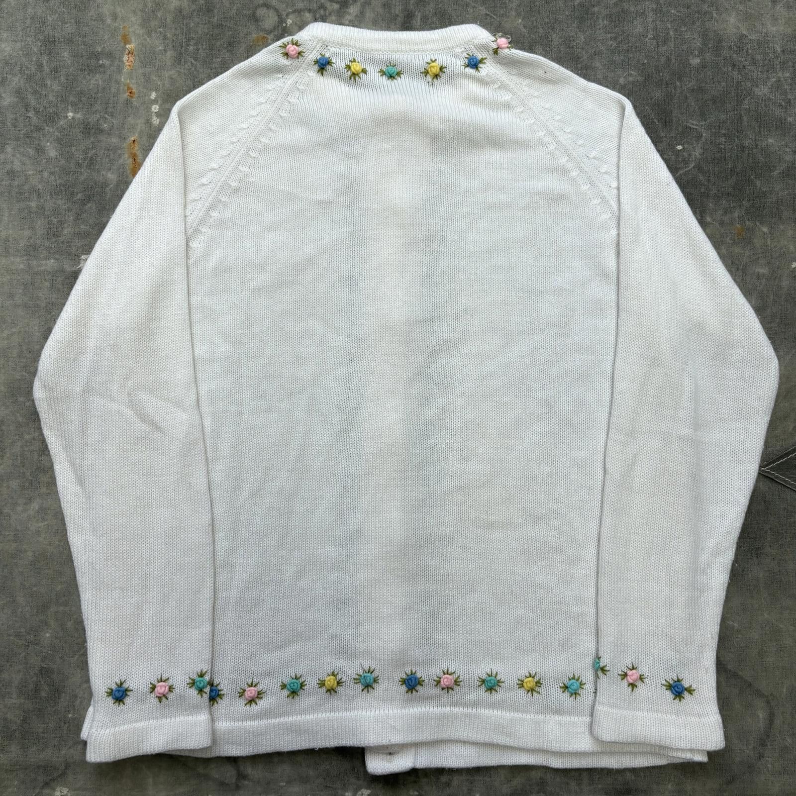 Vintage Vintage 70s Floral Embroidery Cottage Indie Sweater Cardigan Size M / US 6-8 / IT 42-44 - 4 Thumbnail