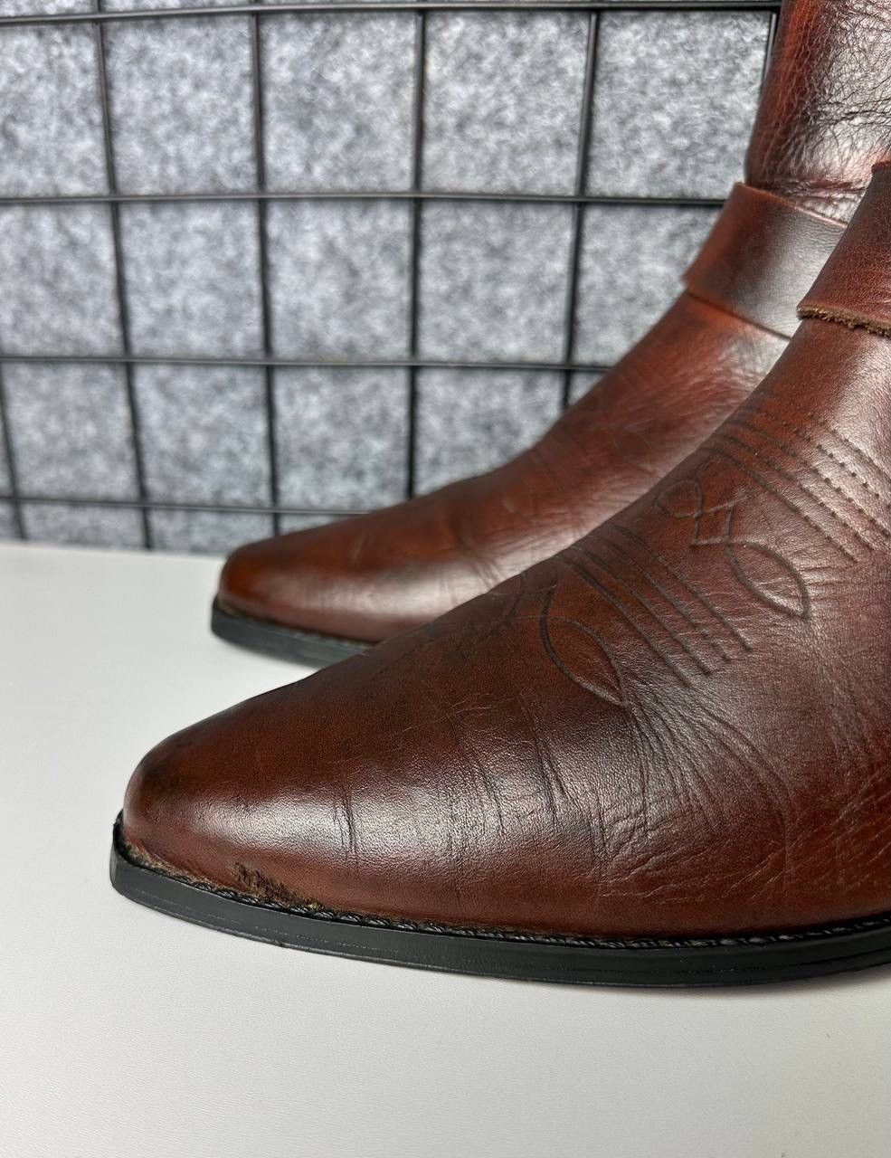 Genuine Leather Vintage Chelsea cowboy leather shoes size 9 Size US 9 / EU 42 - 2 Thumbnail