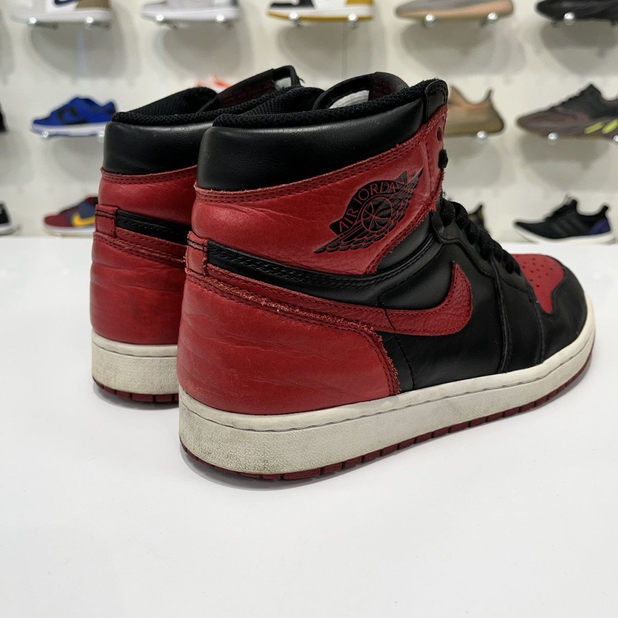 Nike Air Jordan 1 Retro High Bred Banned (2016) Size US 9 / EU 42 - 6 Thumbnail