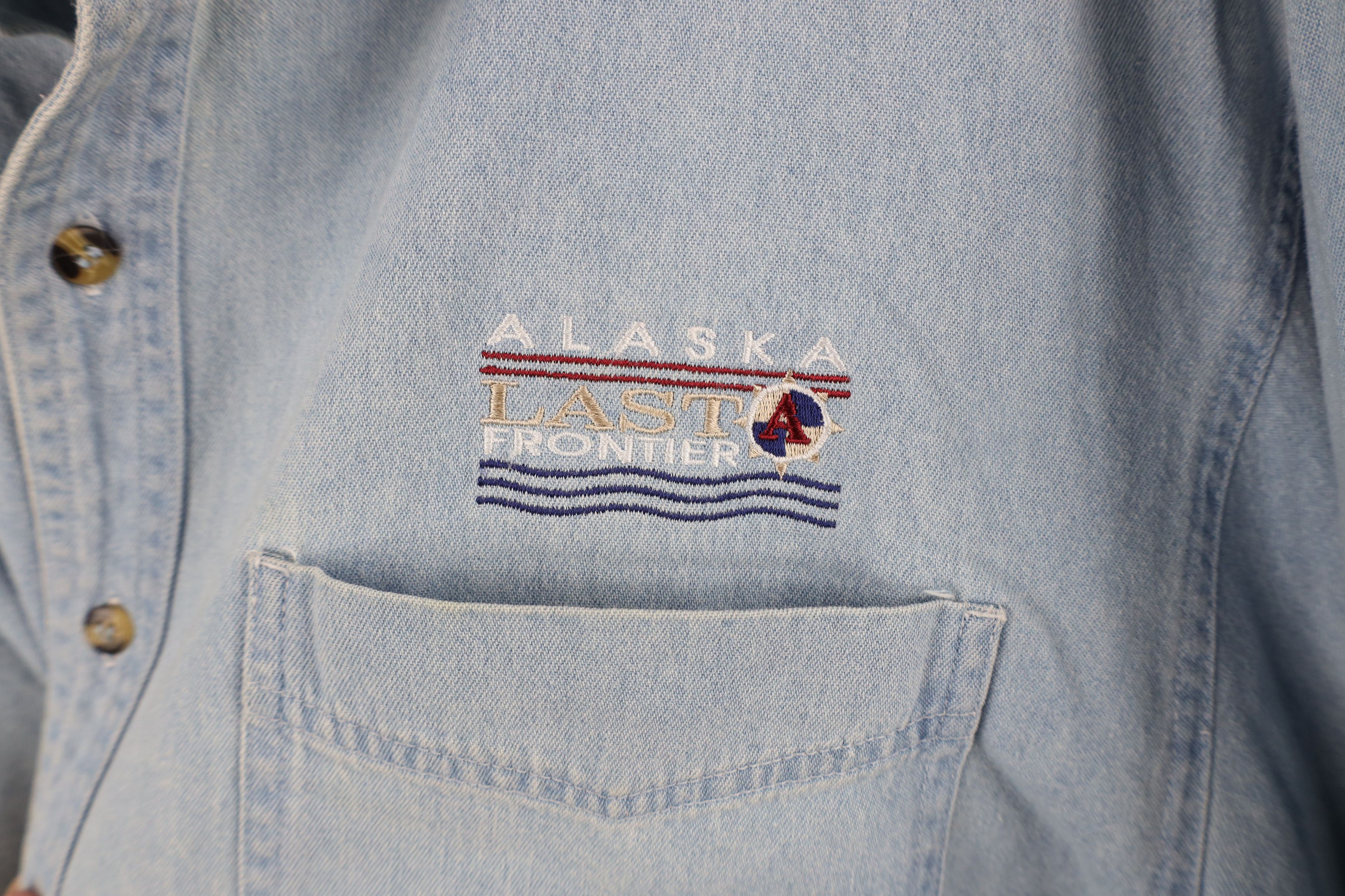 Vintage Vintage 90s Streetwear Alaska Denim Jean Button Down Shirt Size US L / EU 52-54 / 3 - 4 Thumbnail