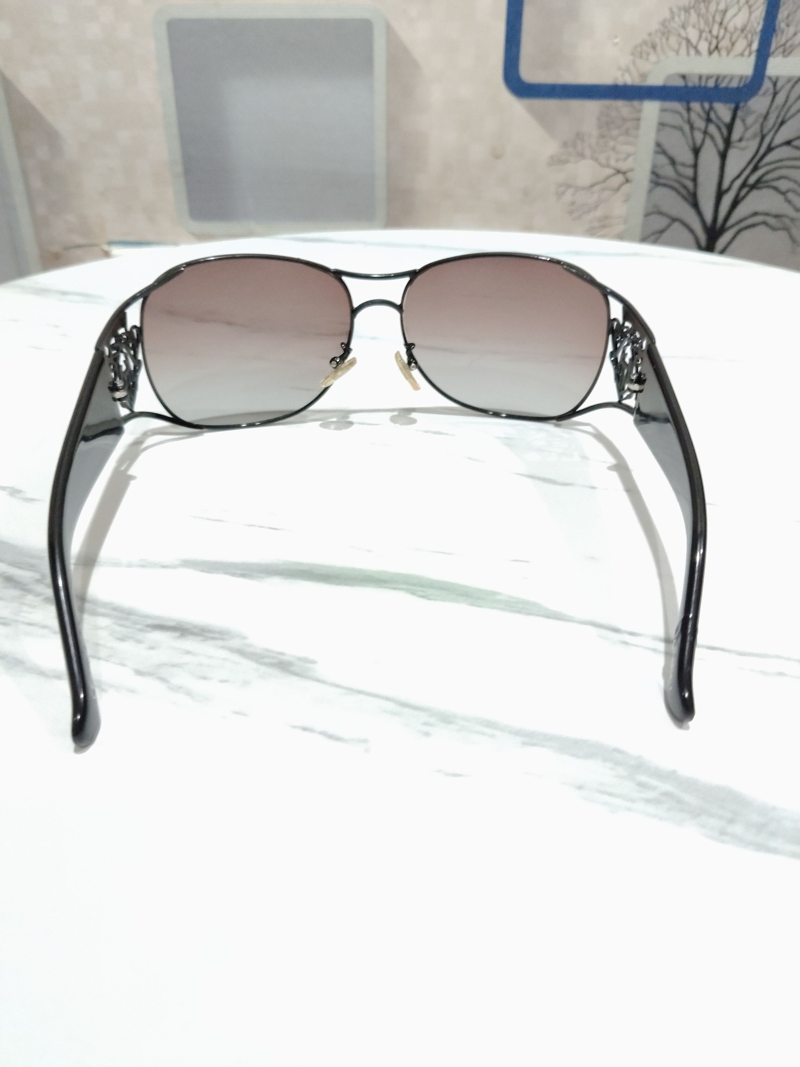 GU Gucci big logo sunglass Size ONE SIZE - 4 Thumbnail