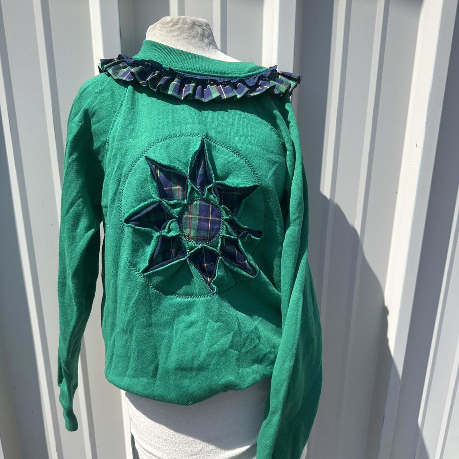 Hanes Vintage embellished Upcycled sweatshirt pannil Hanes Size L / US 10 / IT 46 - 4 Thumbnail