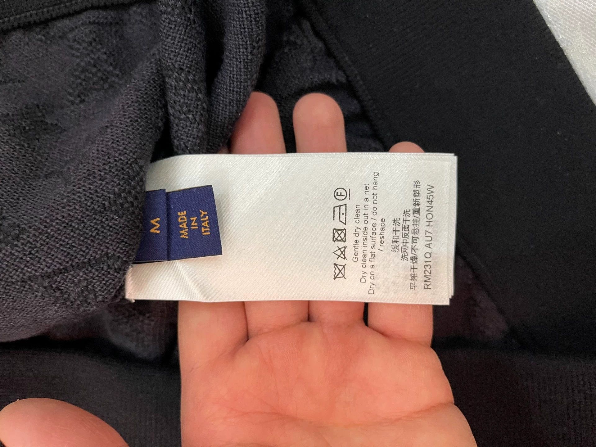 Louis Vuitton LV Full Logo Wool Sweatshirt M (New) Size US M / EU 48-50 / 2 - 6 Thumbnail
