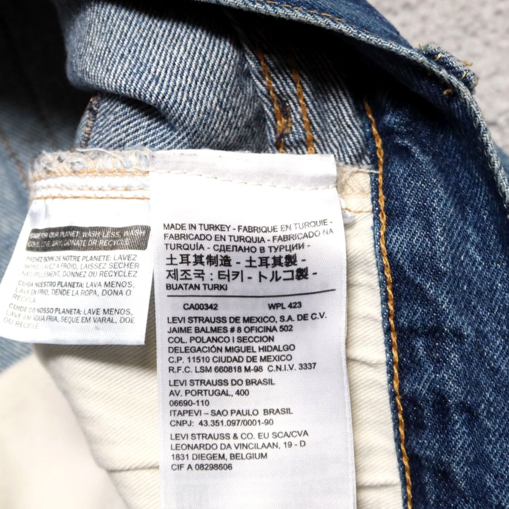 Levi's VINTAGE Levis 501XX Big E Selvedge Denim Jeans 36 34 Medium Wash Mens Jeans Size US 36 / EU 52 - 6 Thumbnail