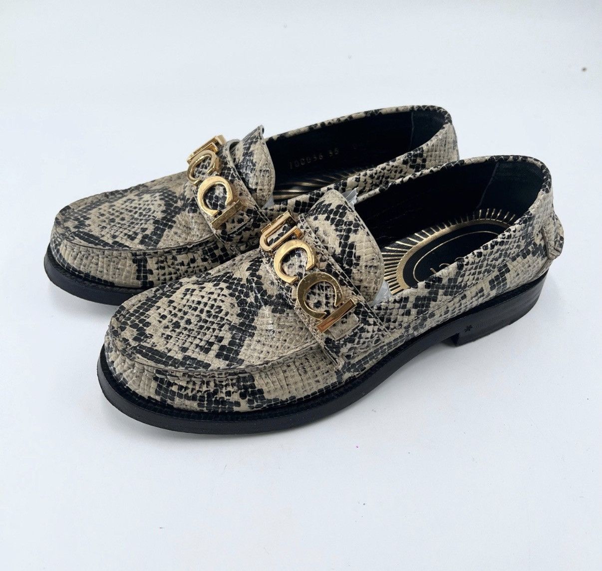 Gucci Gucci Women's Python Print Logo Loafer Flats K12 Size US 5 / IT 35 - 1 Thumbnail