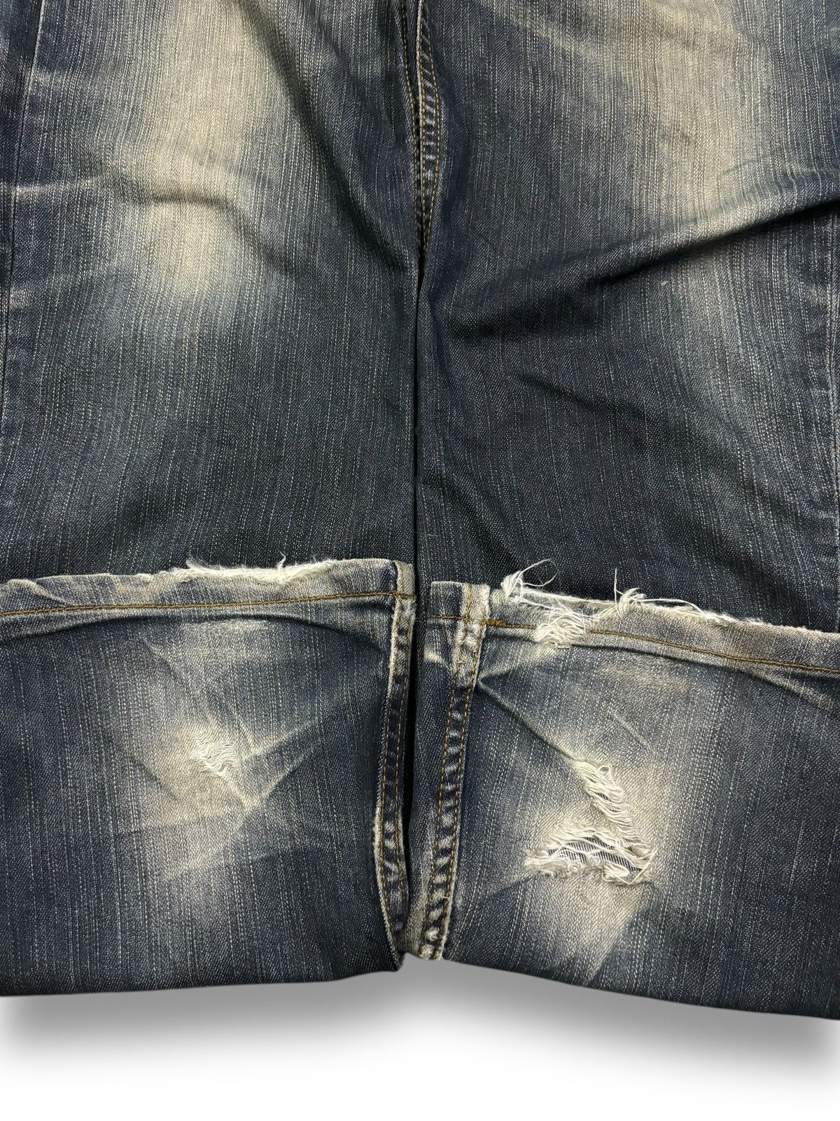 Element Vintage Element Faded Slim Straight Curved Distressed Jeans Size US 31 - 9 Thumbnail