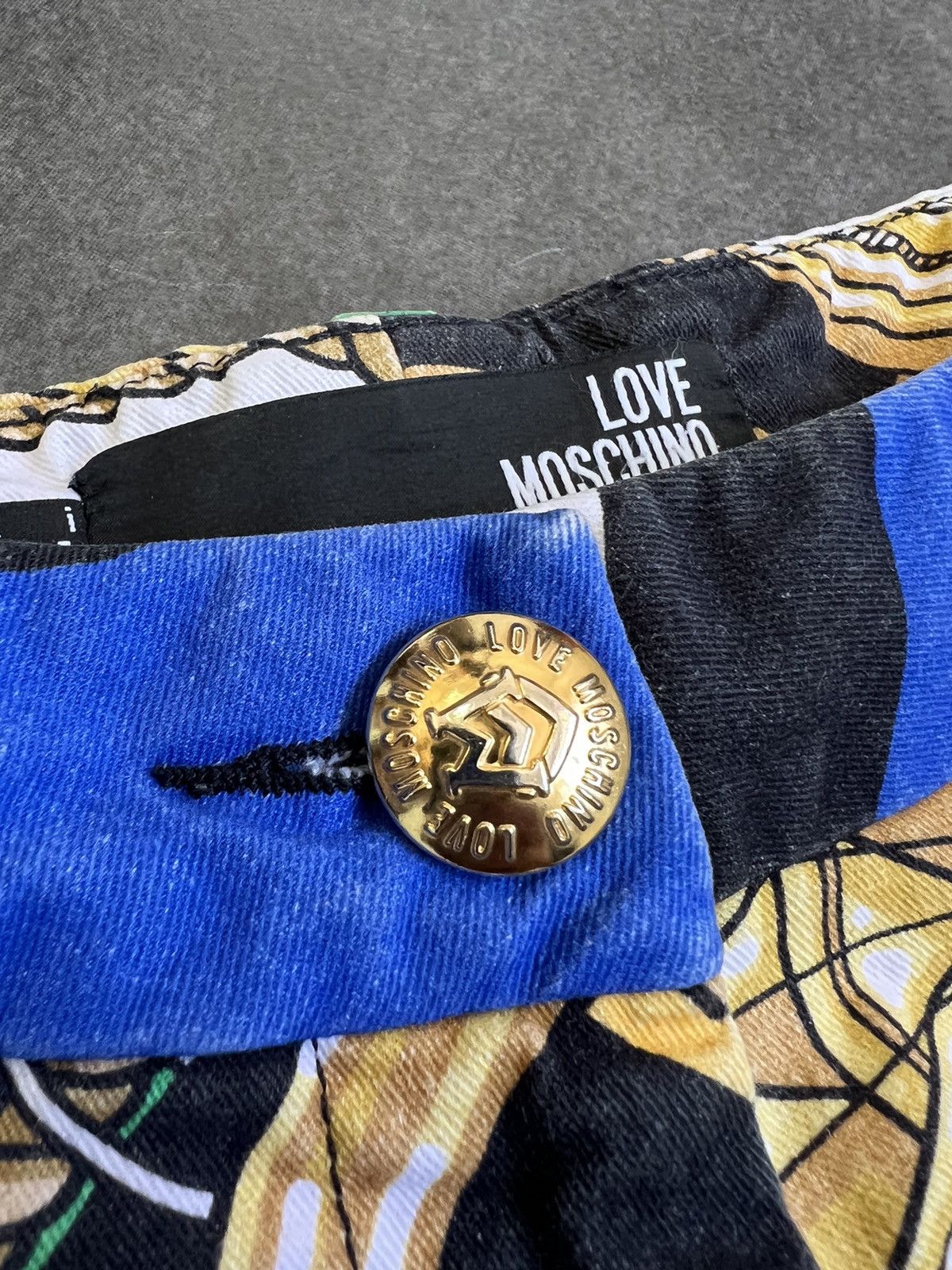 Moschino × Vintage Vintage Hermes style Moschino shorts Size 30" / US 8 / IT 44 - 4 Thumbnail