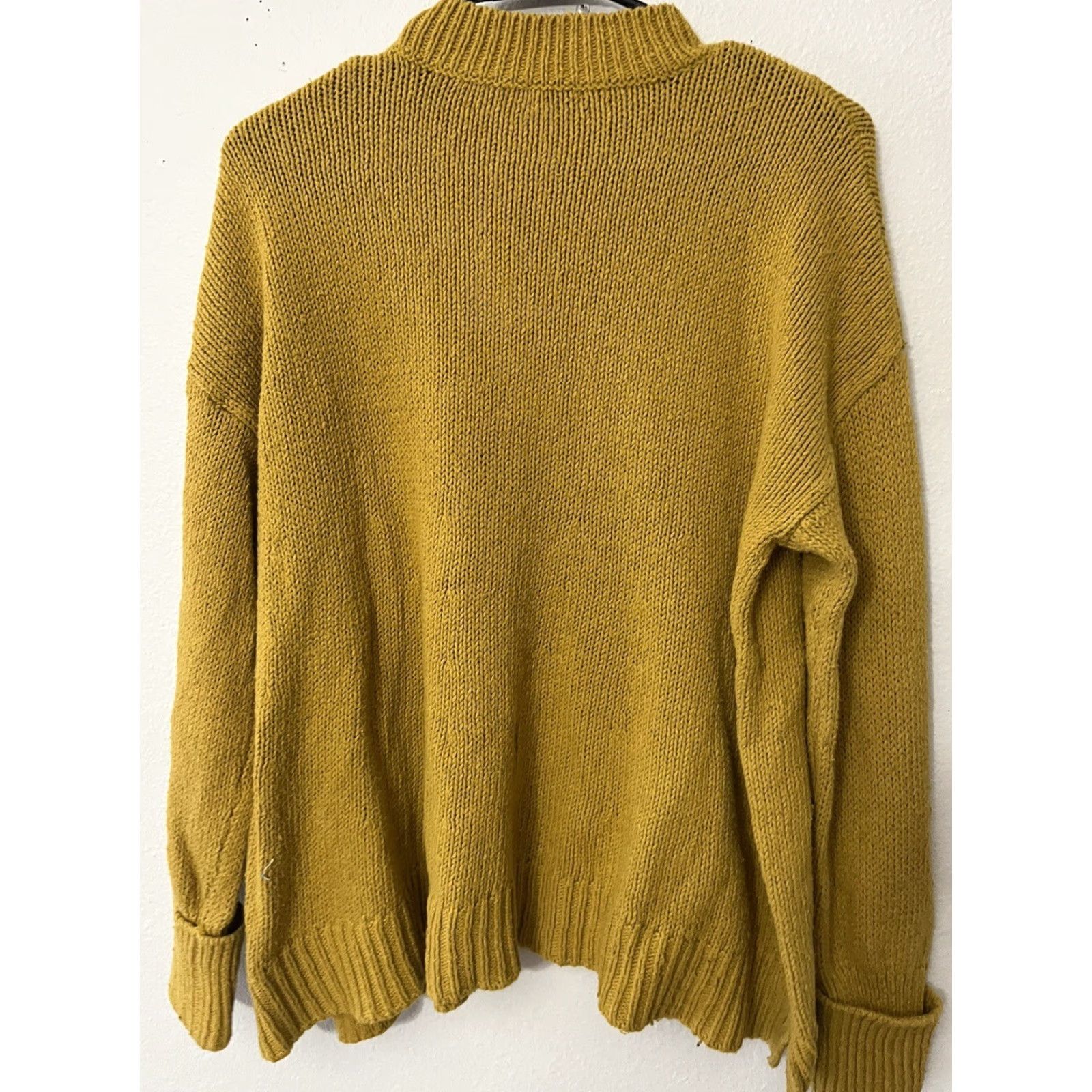 Bdg BDG Sweater Shirt Womens Yellow Urban Outfitters Knit Size Medium Crew Neck Pullover Casual Preppy Vintage: No Mens Womens Girls? Size M / US 6-8 / IT 42-44 - 3 Thumbnail