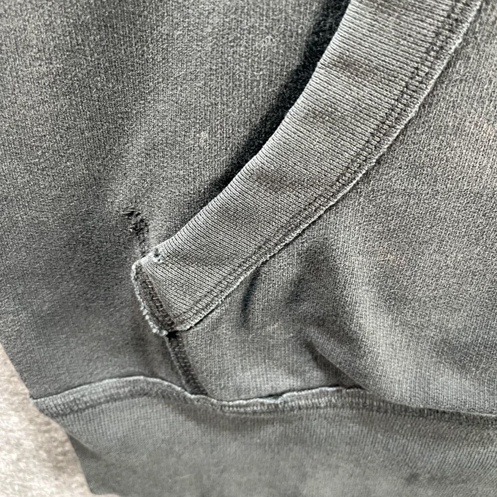 Vintage VINTAGE Aeropostale Hoodie Mens M Charcoal Pullover Hooded Kangaroo Pocket Graphic Print 87 NYC 87th Dept City Mens Size US M / EU 48-50 / 2 - 6 Thumbnail