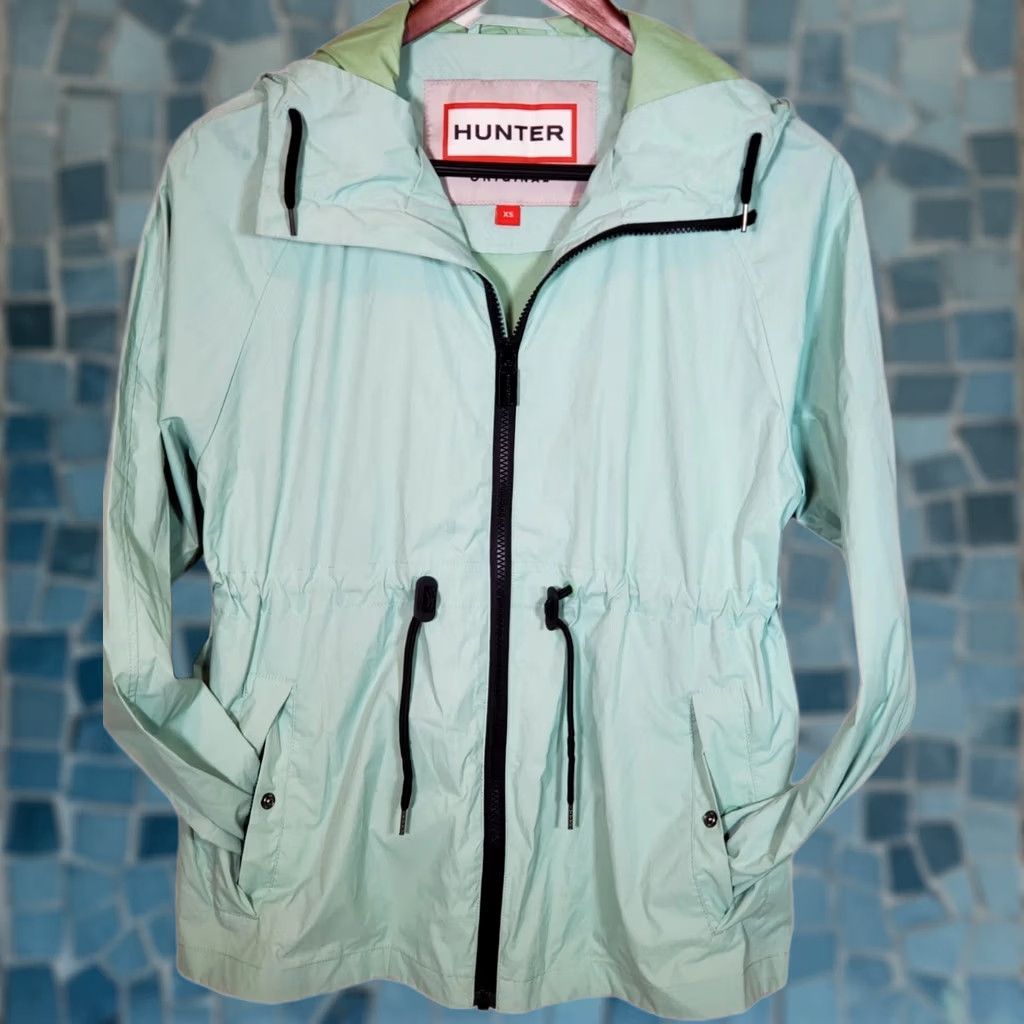 Hunter HUNTER Original Packable Full Zip Hooded Rain Jacket Light Mint Green Women's XS Jacket Size XS / US 0-2 / IT 36-38 - 1 Thumbnail