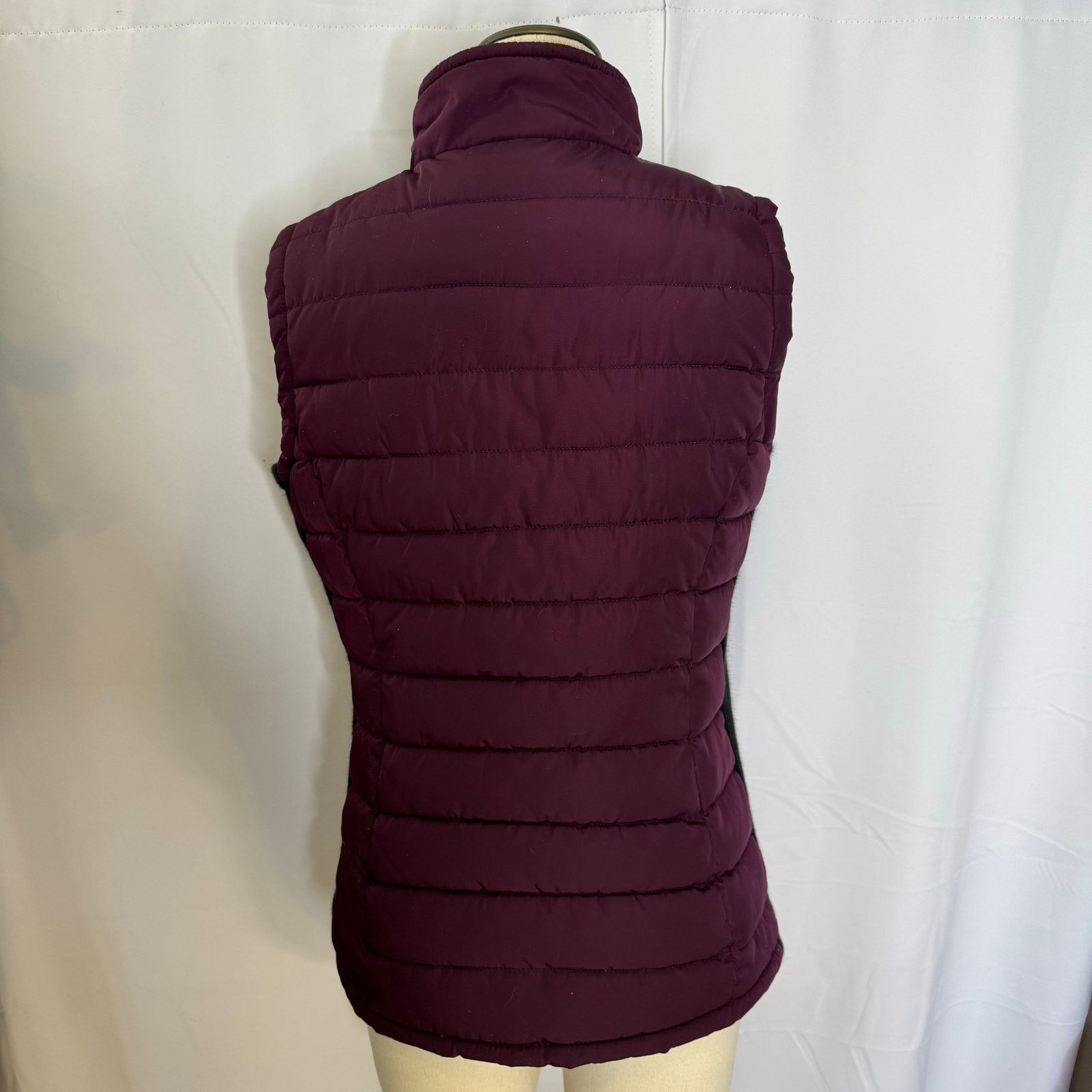 Calvin Klein Calvin Klein Purple Puffer Vest Quilted Vest Stretch Panel S Size S / US 4 / IT 40 - 3 Thumbnail