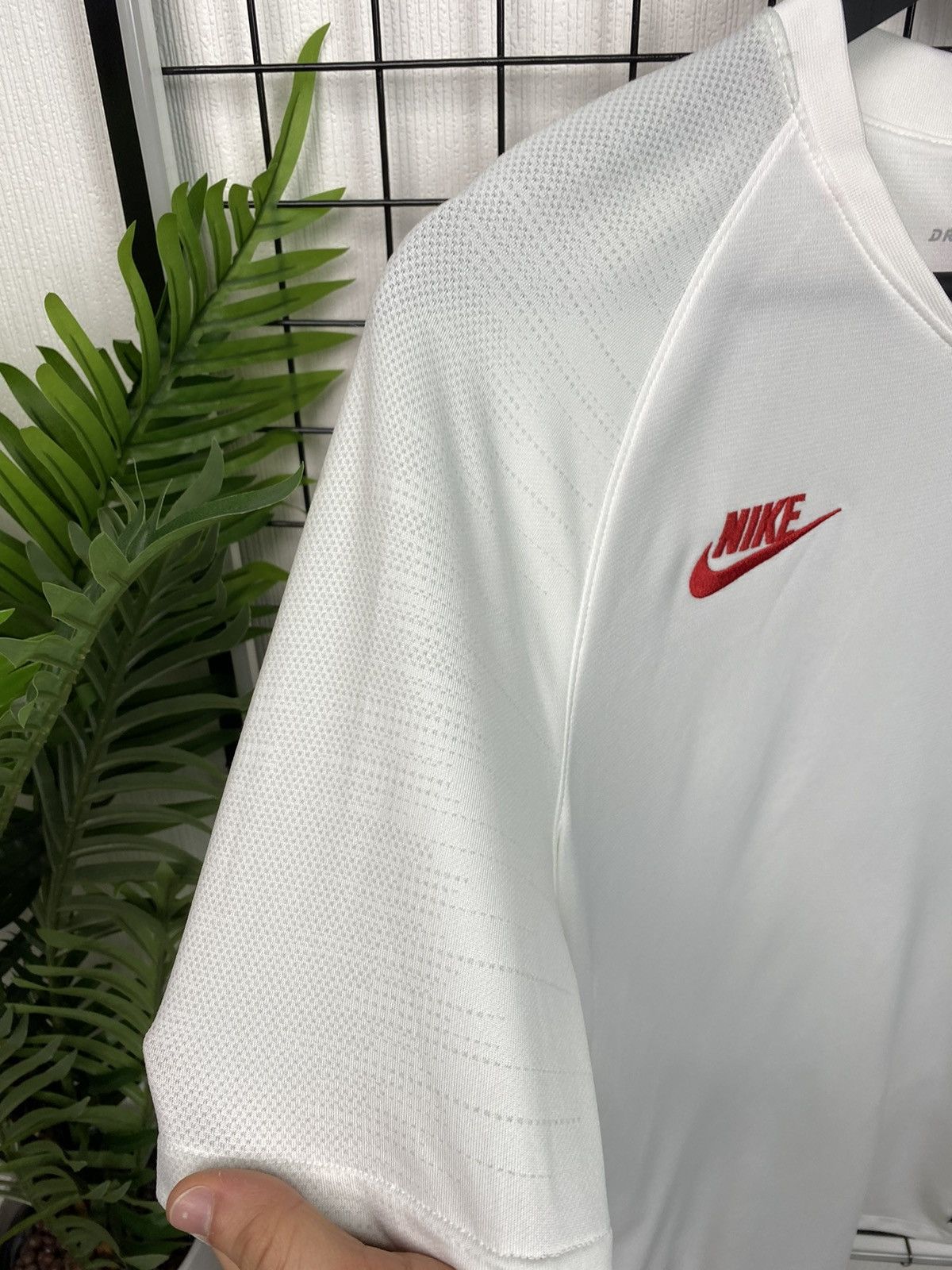 Nike Nike PSG Training Football Jersey White Men’s Shirt Kit Size US M / EU 48-50 / 2 - 8 Thumbnail