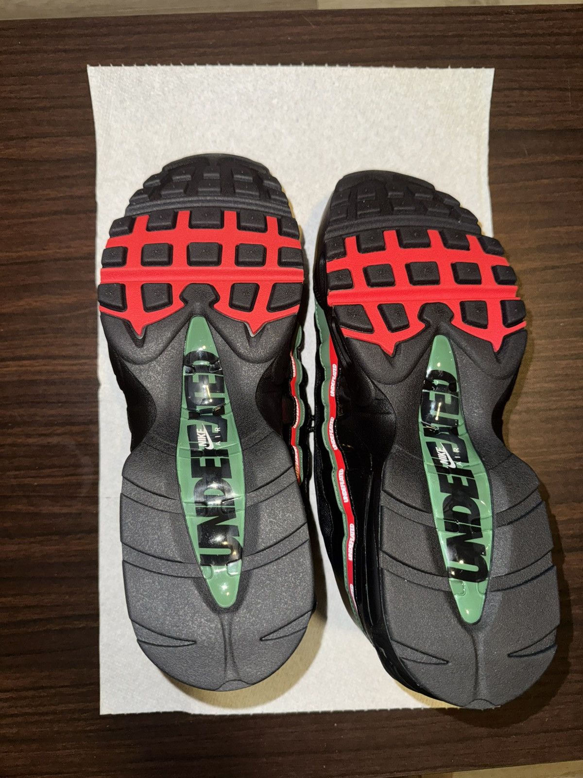 Nike × Undefeated Nike Air Max 95 SP Undefeated Black Size US 12 / EU 45 - 7 Thumbnail