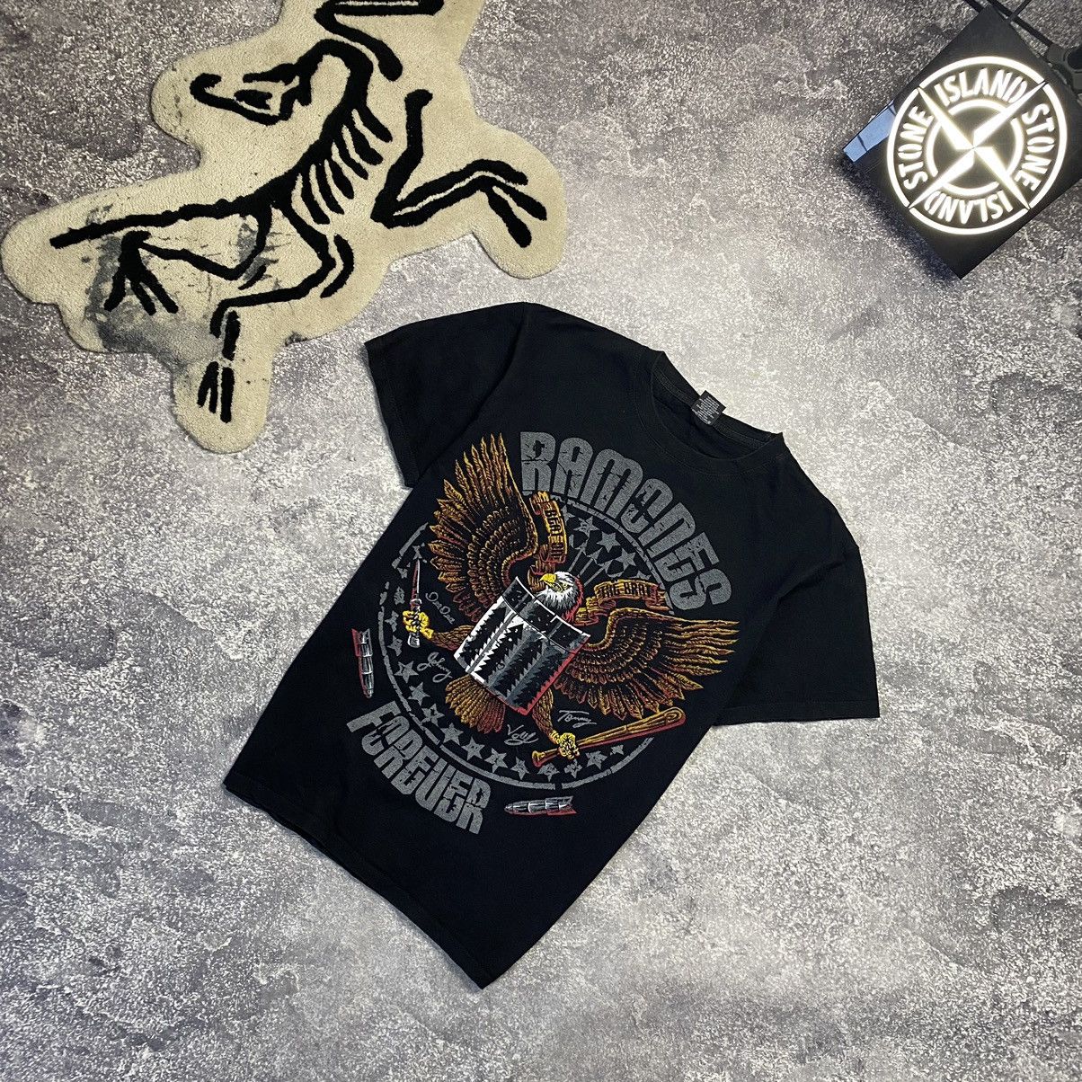 Band Tees Vintage Ramones Big Graphic Eagle logo rock band tee Size US L / EU 52-54 / 3 - 1 Thumbnail