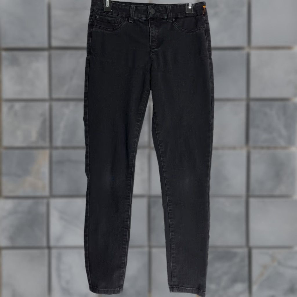 Jones New York Jones New York Essex Skinny Jeans Women Size 4 Black Mid Rise Cotton Blend Jeans Size 27" / US 4 / IT 40 - 1 Thumbnail