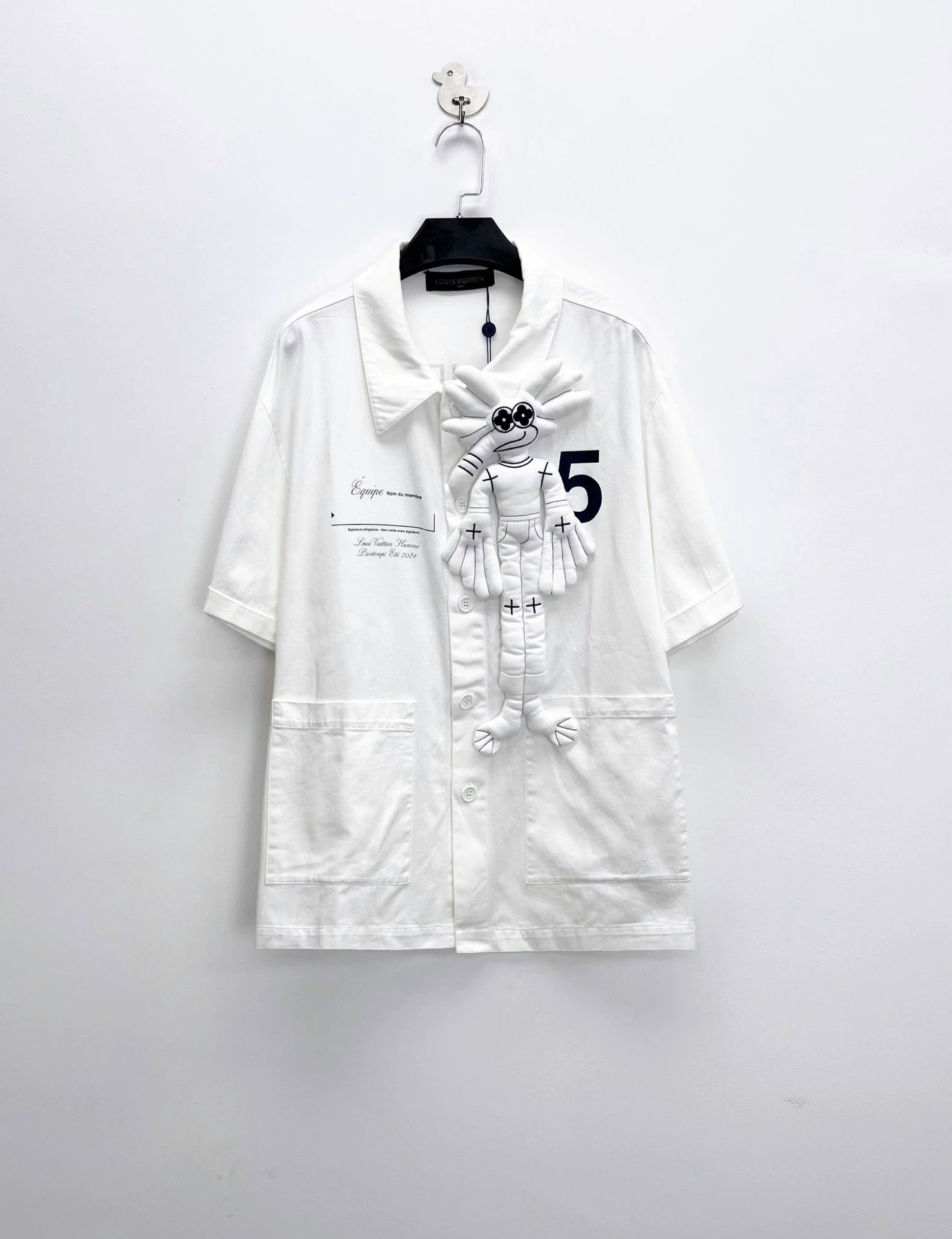 Louis Vuitton louis vuitton white short sleeve shirt Size US XL / EU 56 / 4 - 1 Thumbnail