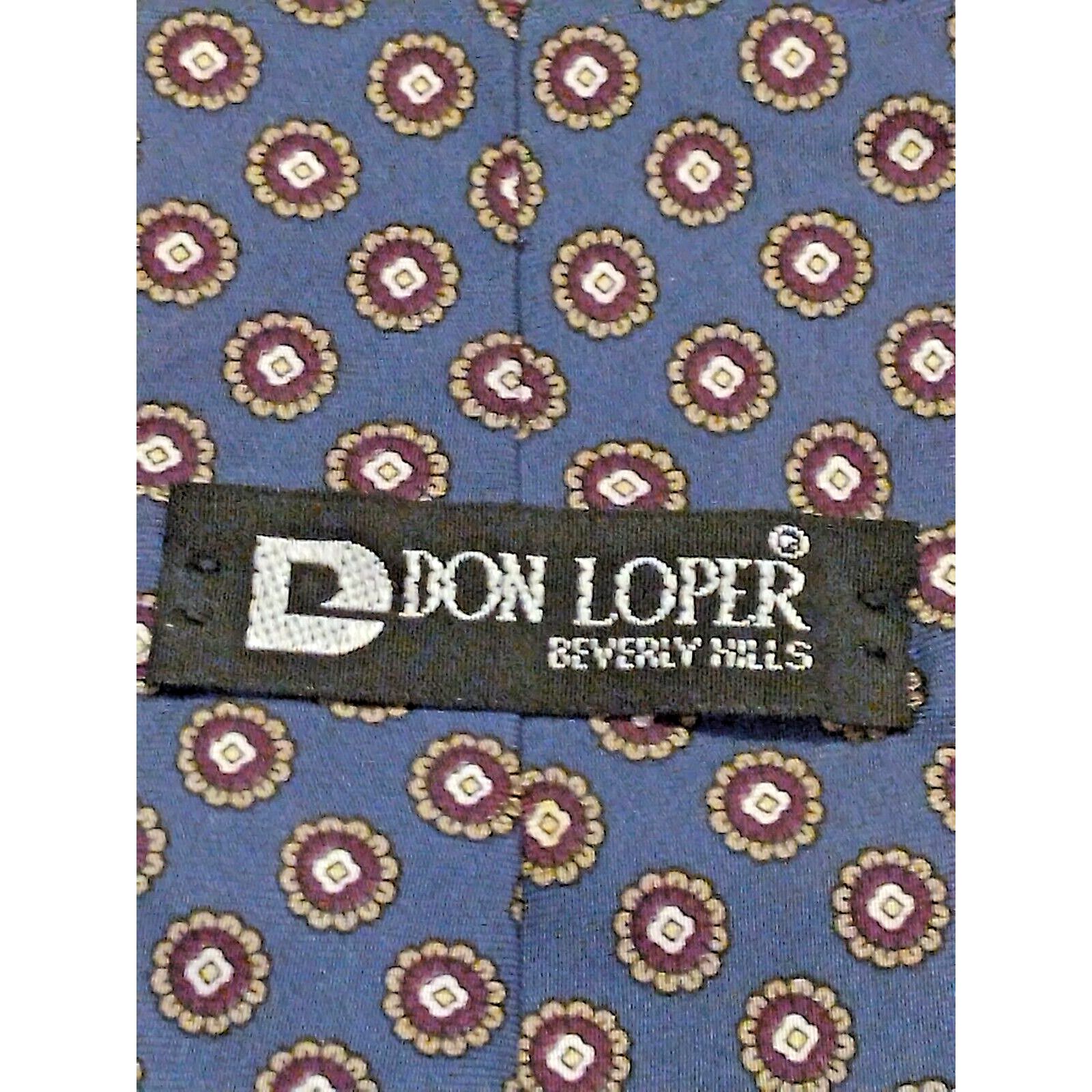 The Unbranded Brand Don Loper Beverly Hills 100% Silk Navy Ditsy Floral NeckTie Size ONE SIZE - 4 Thumbnail