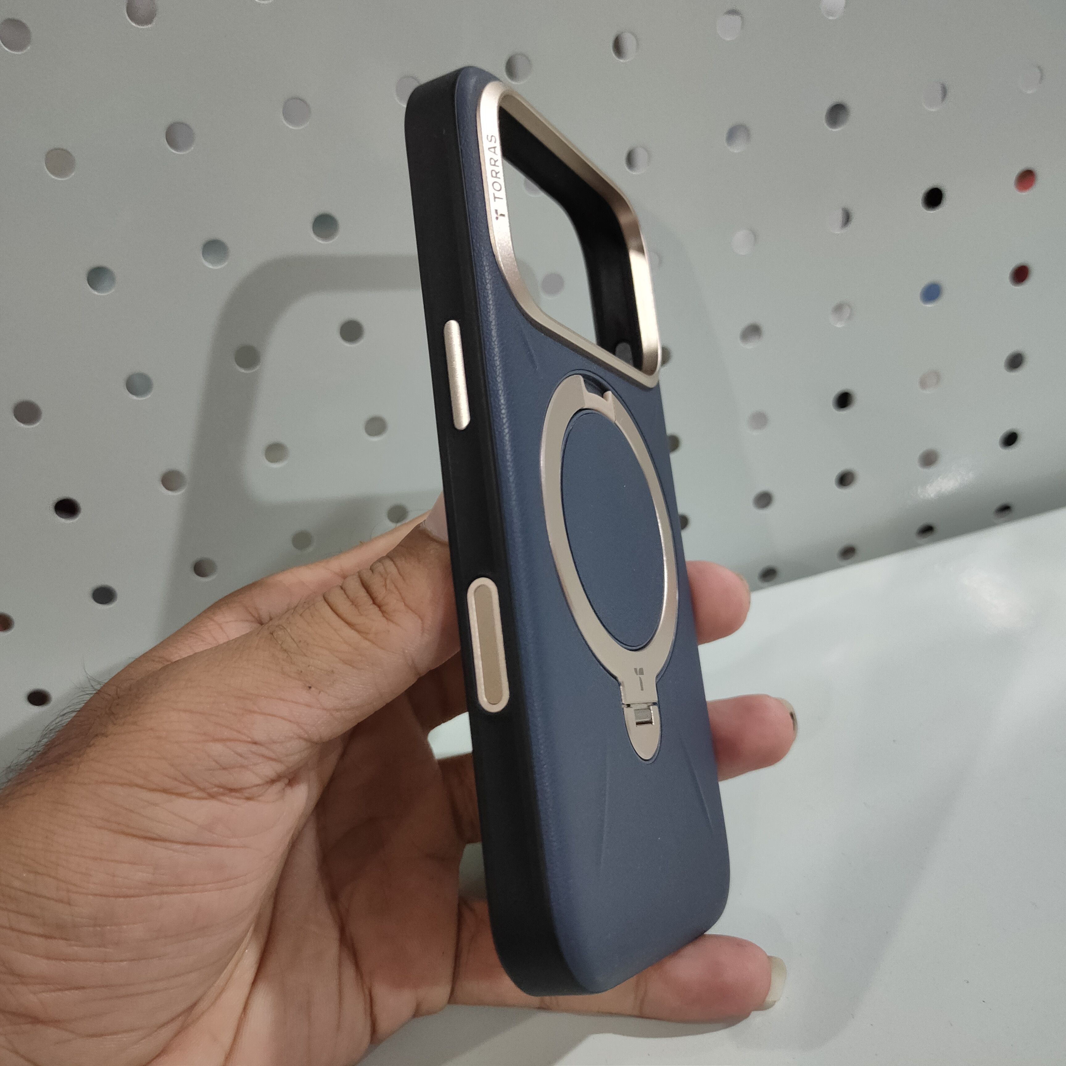 Torras 🔥Torras Iphone 17 Pro case Size ONE SIZE - 6 Thumbnail