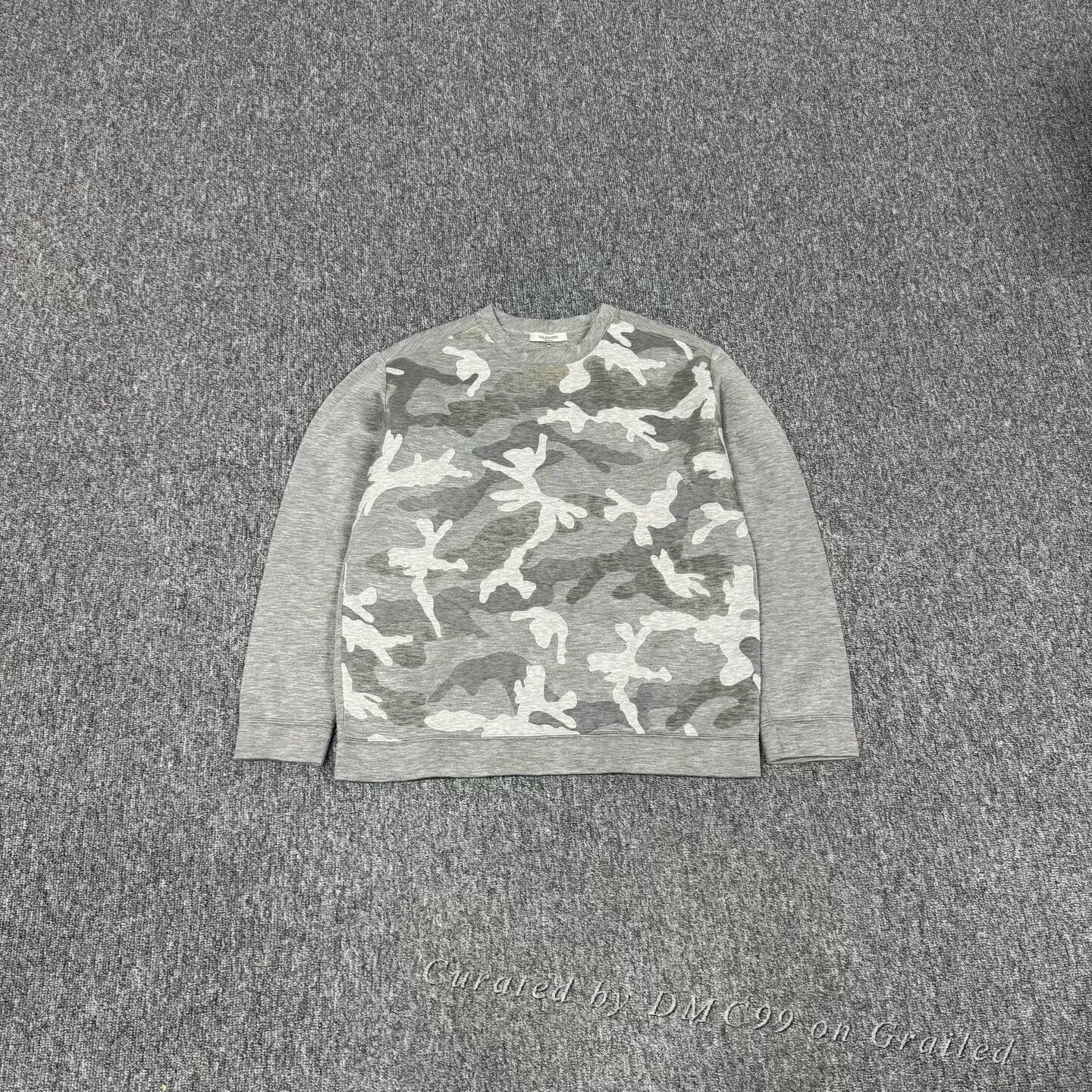 Valentino Valentino Gray Camo Crewneck Sweatshirt S Size US S / EU 44-46 / 1 - 1 Thumbnail