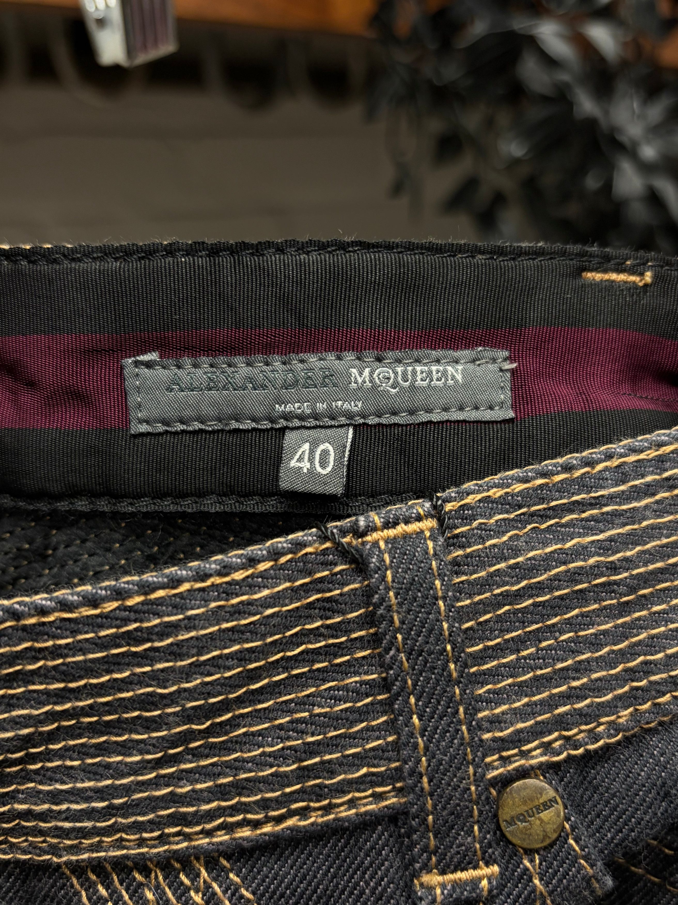 Alexander McQueen AW2002 Alexander McQueen Contrast Stitch Flared Denim Size 27" / US 4 / IT 40 - 3 Thumbnail