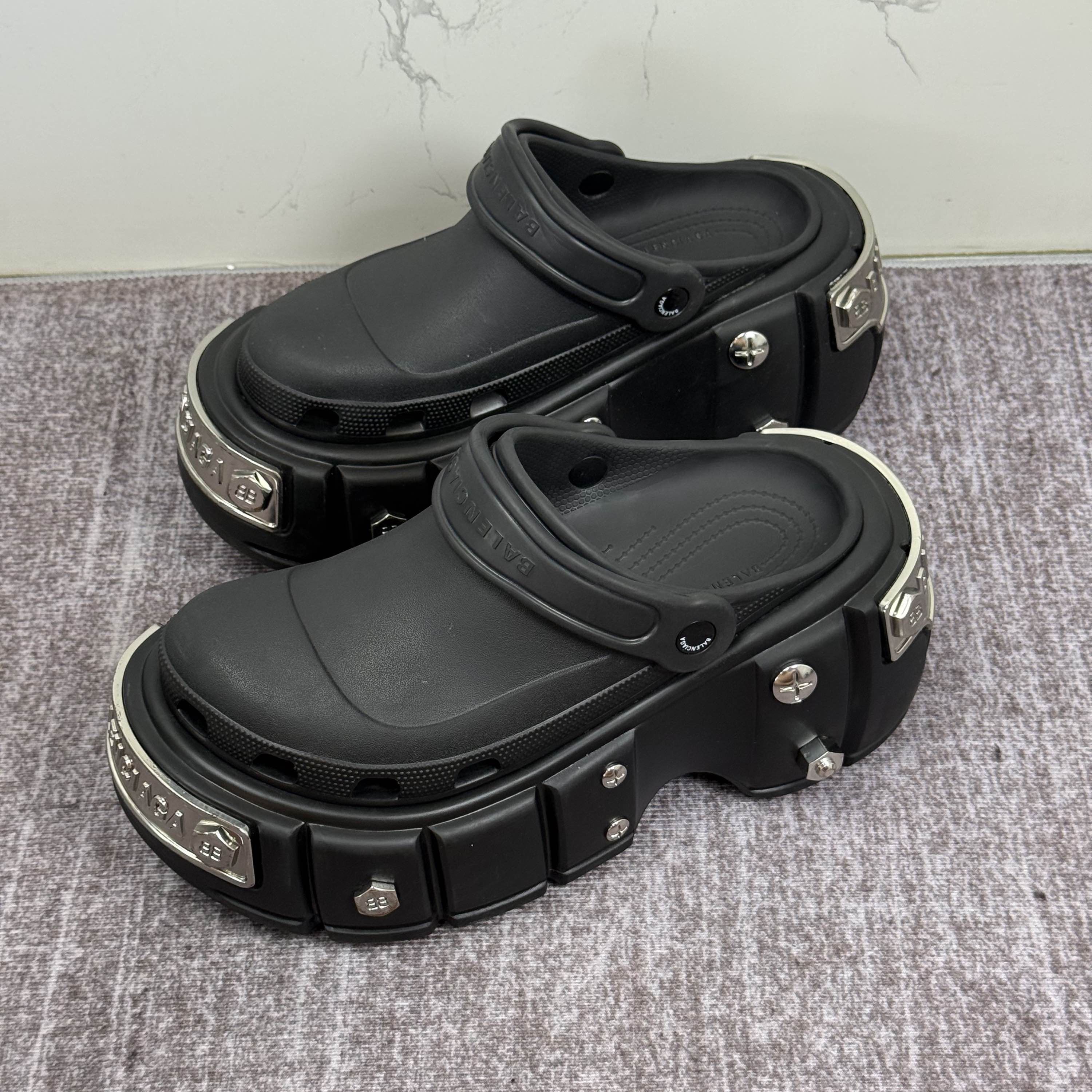 Balenciaga × Crocs Balenciaga Hardcrocs | Grailed