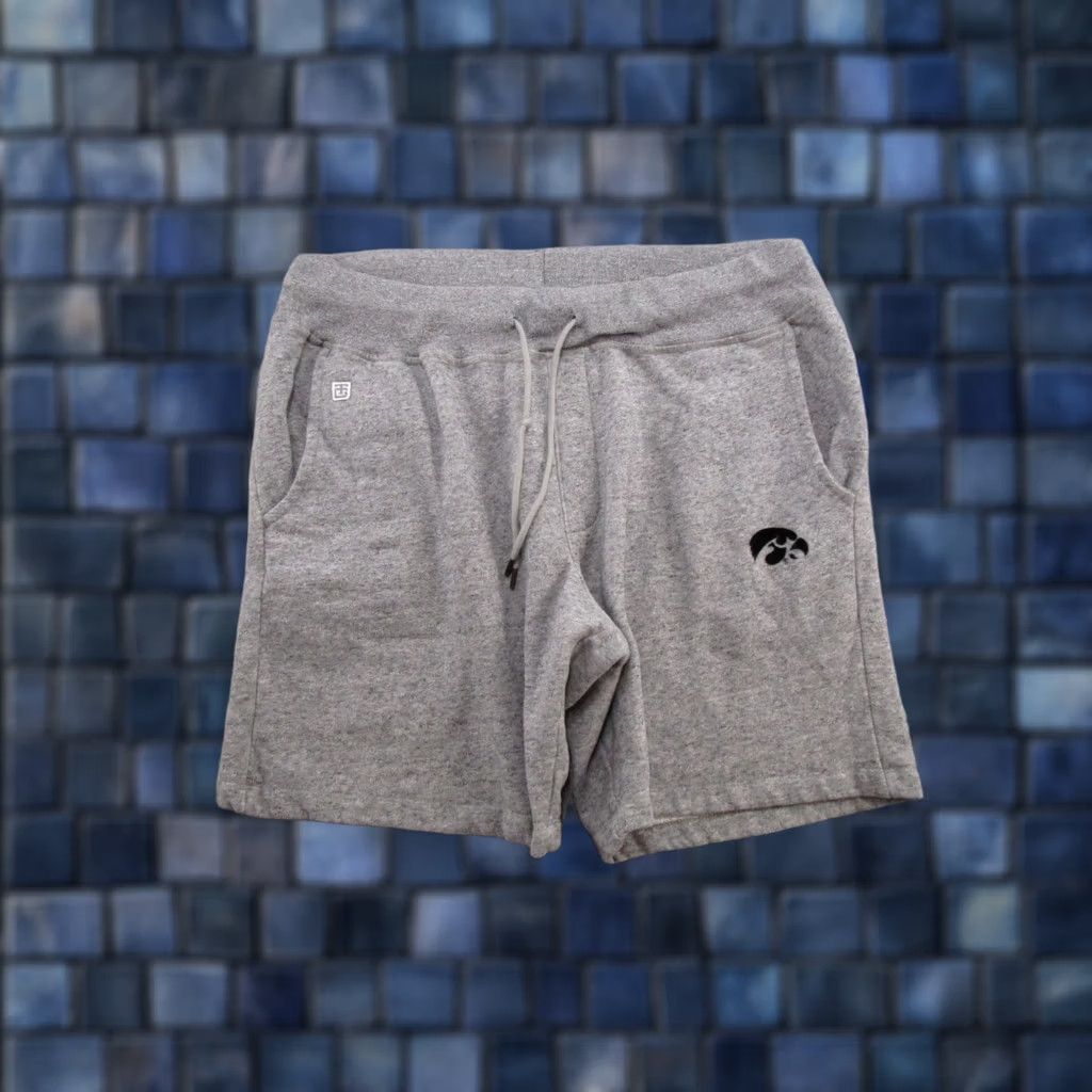 Vintage Tailgate University Iowa Hawkeyes Lounge Sweat Elastic Waist Shorts Mens Size L Gray Lounge Sweat Shorts Mens LGray University Tailgate Hawkeyes Size US 33 - 1 Thumbnail