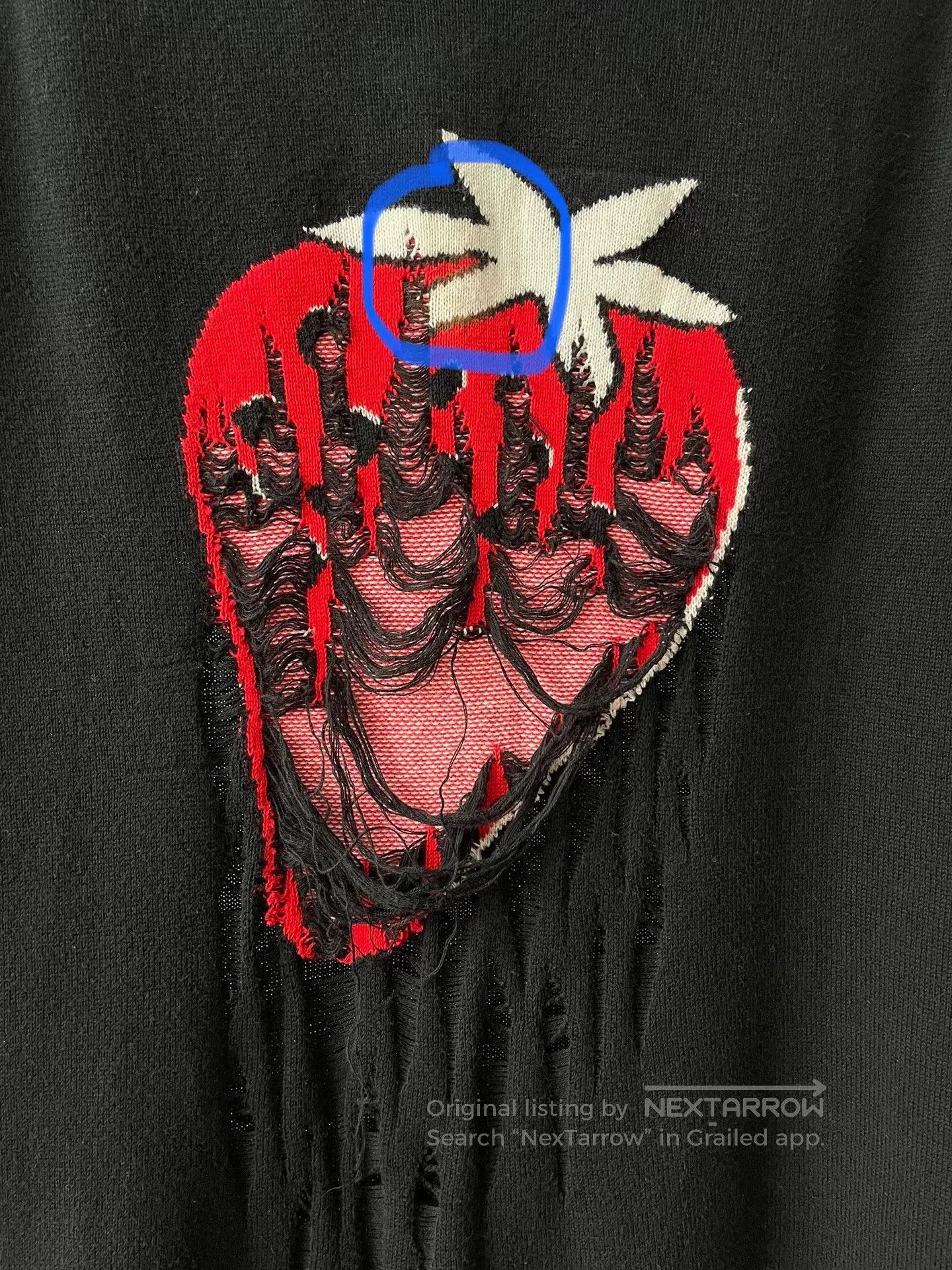 Comme des Garcons PLAY Tao Comme des Garçons Strawberry Knit Sweater. Size M / US 6-8 / IT 42-44 - 4 Thumbnail
