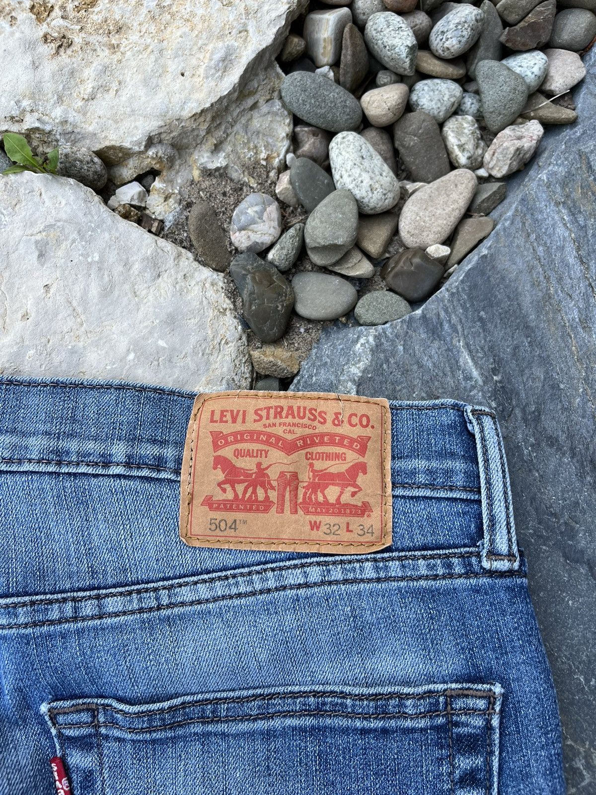 Levi's × Levi's Vintage Clothing × Vintage Vintage Levi’s 504 distressed jeans washed baggy thrashed Size US 32 / EU 48 - 21 Thumbnail