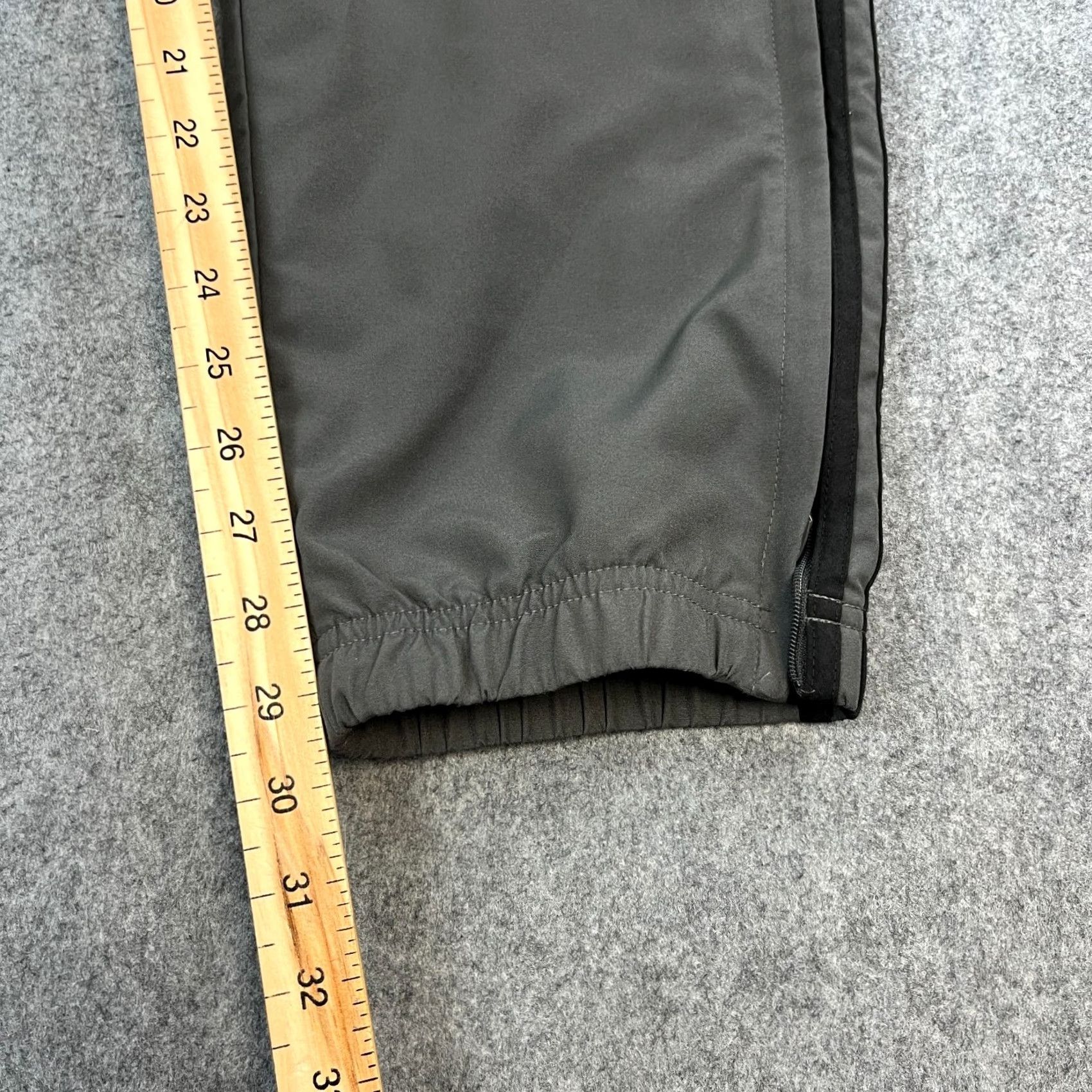 Adidas Adidas Track Pants Mens Large Grey Black Striped Lined Drawstring Trousers Comfortable Pockets Regular Muscles? Size US 33 - 4 Thumbnail