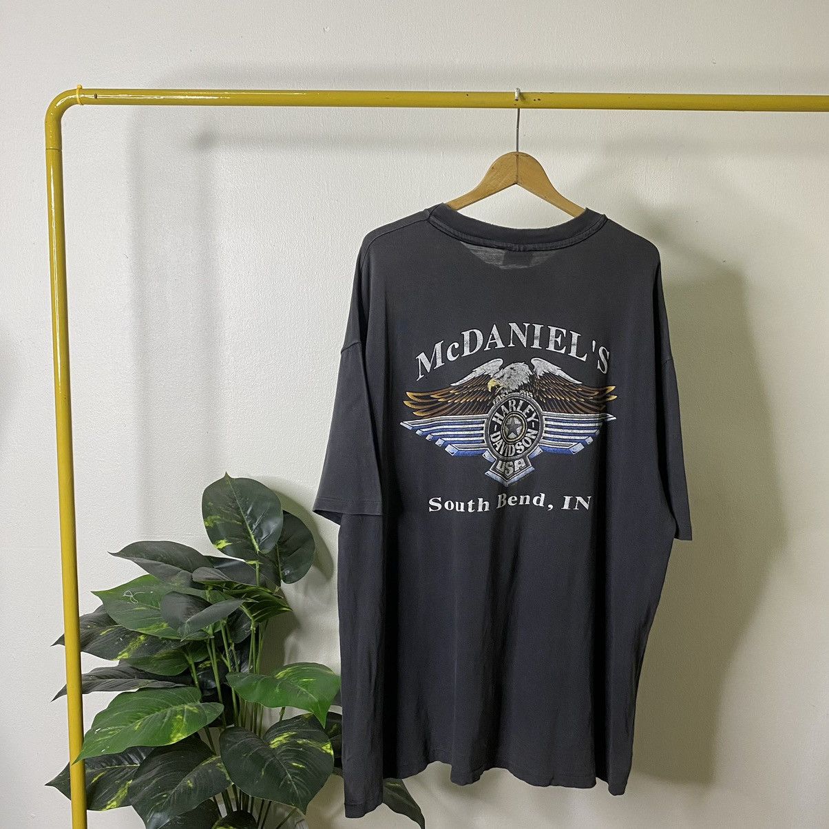 Harley Davidson CRAZY Vintage 1990s Harley Davidson McDaniels Tee *FADED* Size US XXL / EU 58 / 5 - 4 Thumbnail