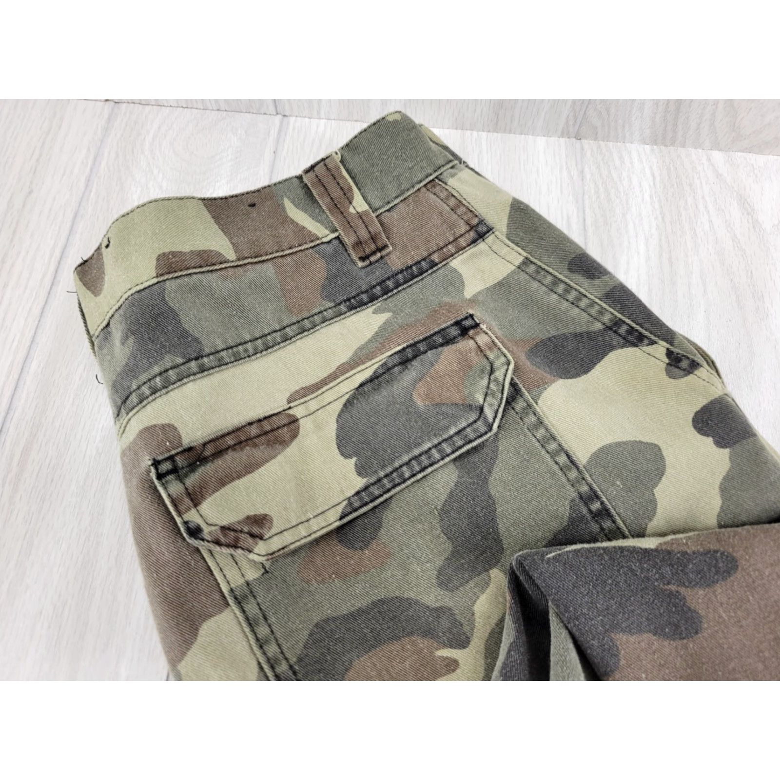 Vintage VINTAGE Big Creek Clothing Co. Camo Hunting Pants Mens 34x30 Camouflage Cargo Pants Mens Boys Womens not applicable Size US 34 / EU 50 - 3 Thumbnail