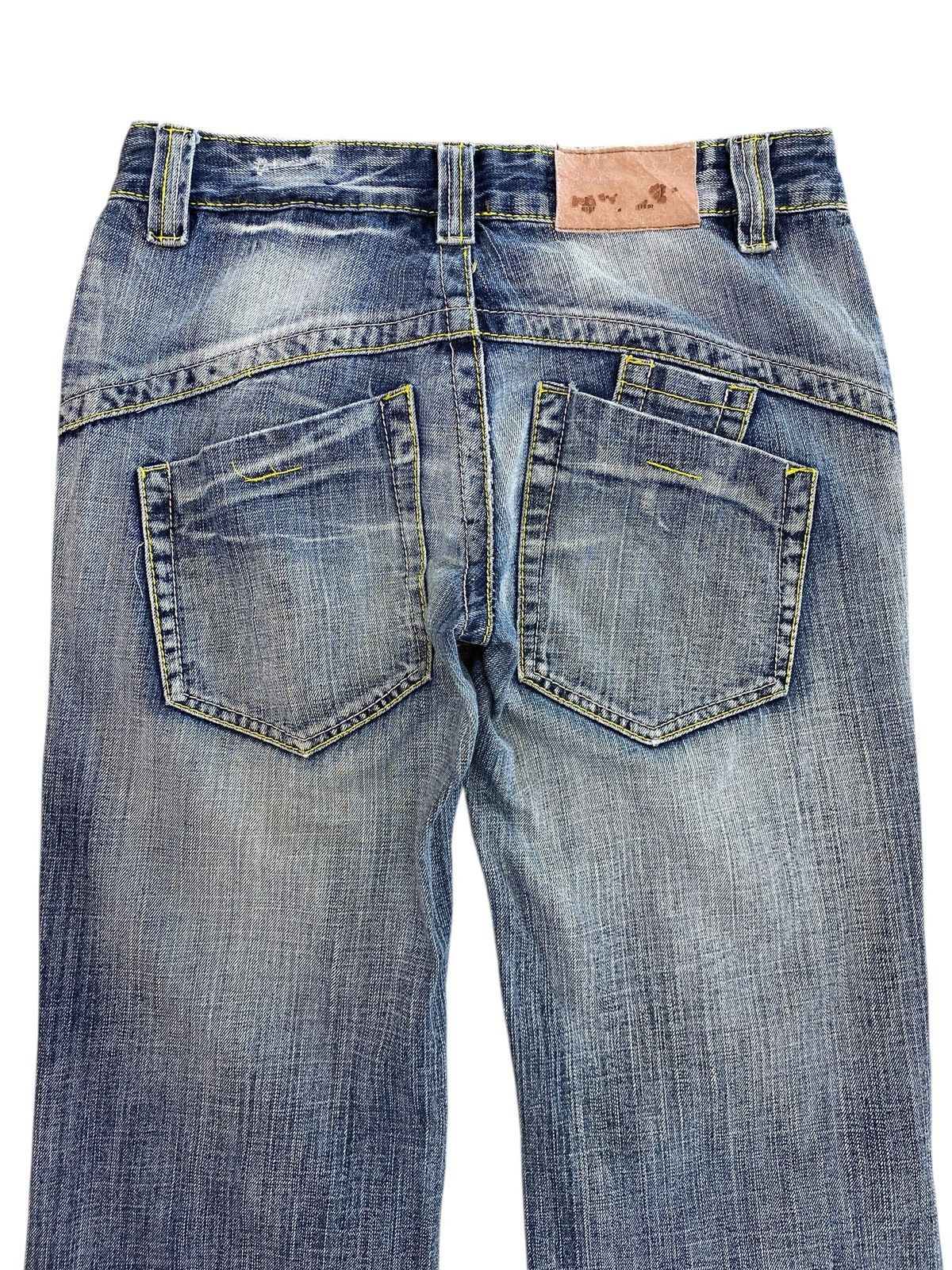Japanese Brand Japanese Brand Asid Wash Ripped Style Flare Jeans Size US 30 / EU 46 - 4 Thumbnail