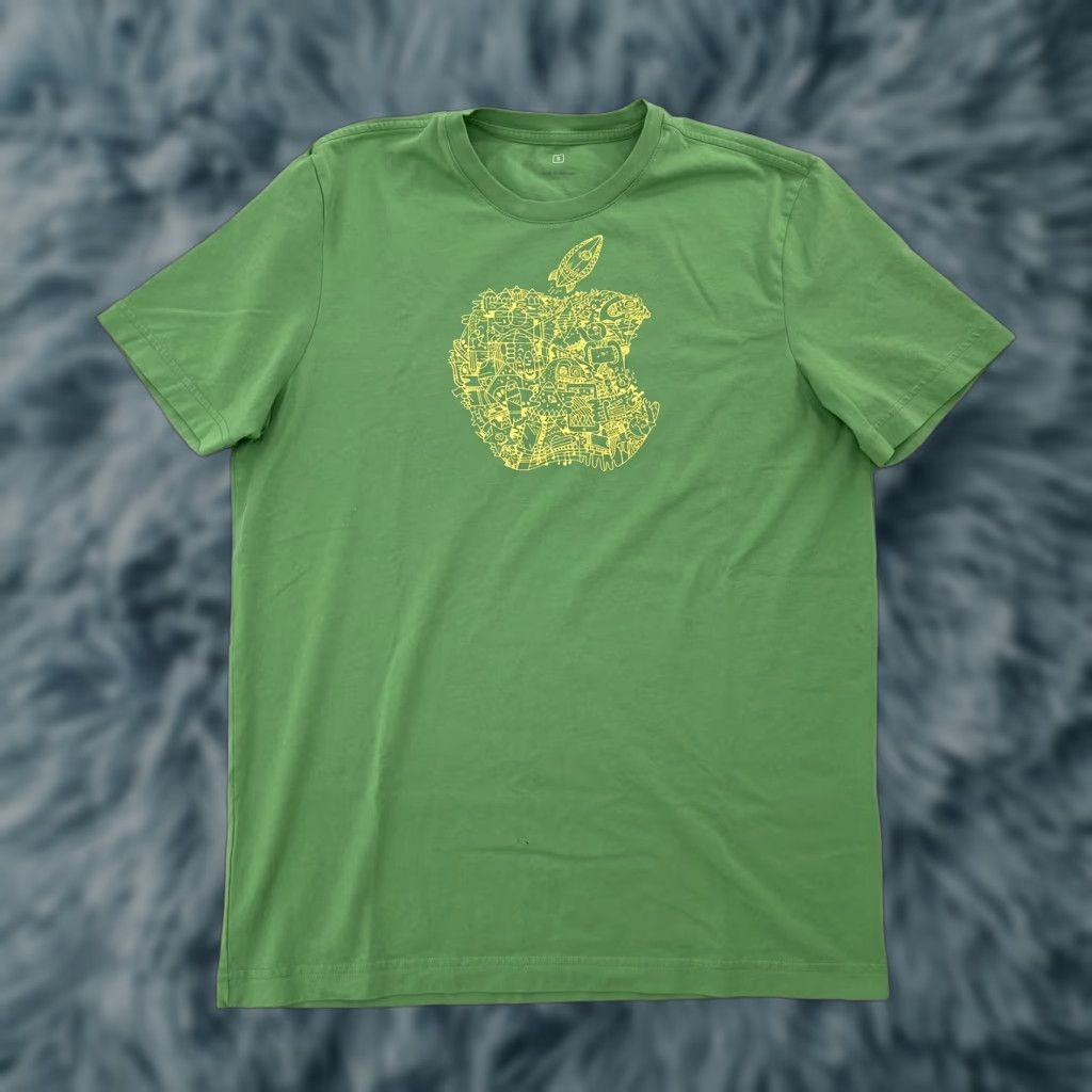 Apple VINTAGE Apple Shirt Adult Small Green Camp Logo T Shirt Short Sleeve Men Logo All Seasons 90s Mens S Size US S / EU 44-46 / 1 - 1 Thumbnail