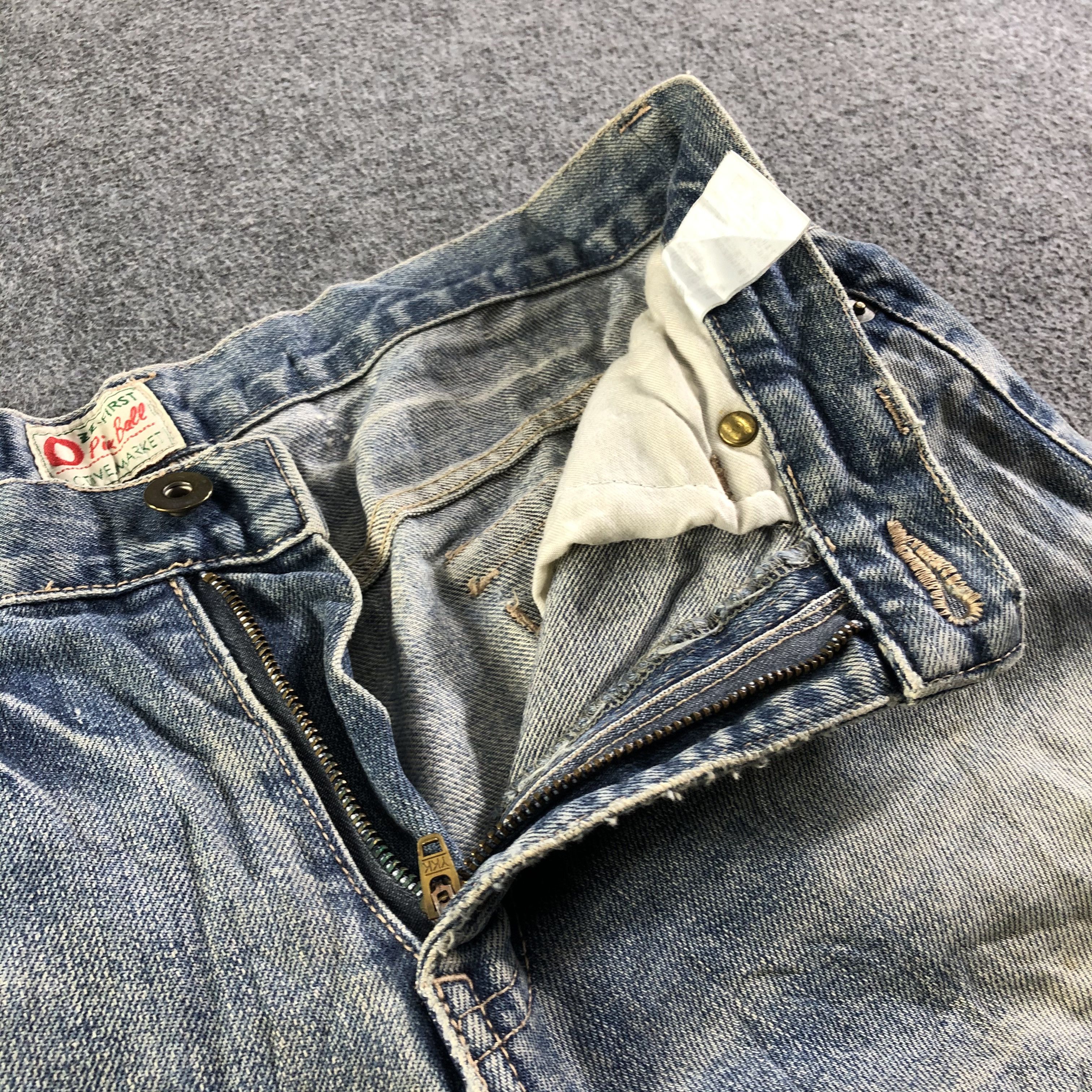 Japanese Brand Vintage Pocket Jeans-J4551 Size US 31 - 7 Thumbnail