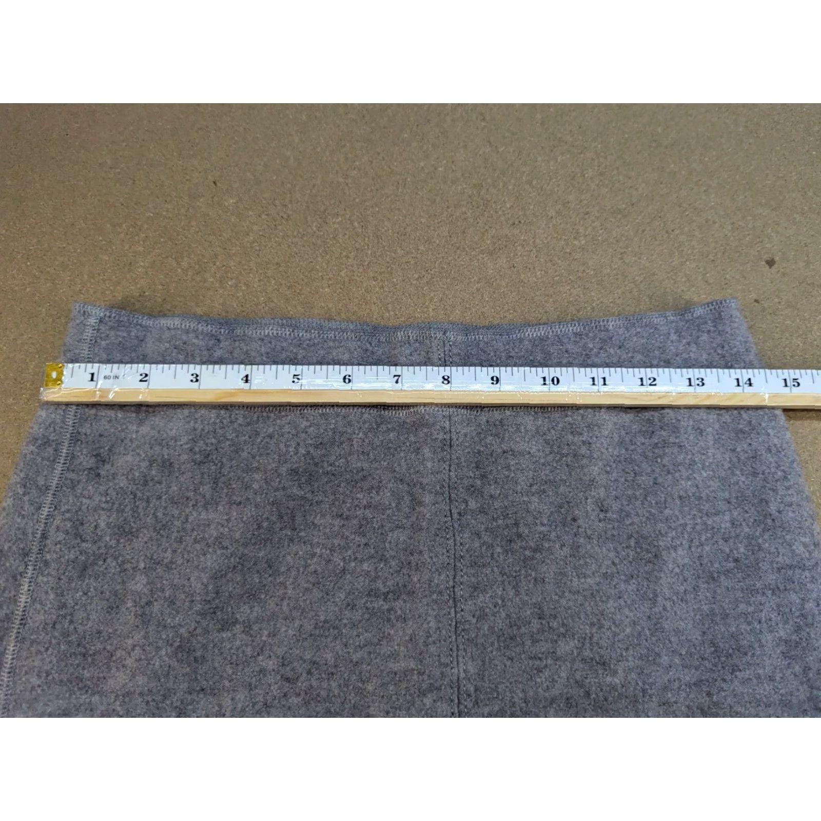 Marcs Marc Cain Skirt Womens 100% Virgin Wool Size 3 Gray Fleece Knee Length Floral Casual Swing Mens? Womens Size 26" / US 2 / IT 38 - 6 Thumbnail