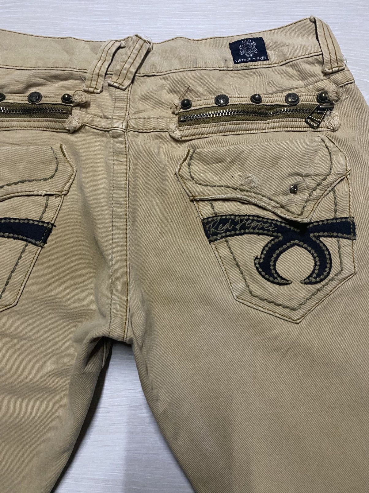Japanese Brand Red Pepper Avantgarde Skull Button Distressed Loose Jeans Size US 33 - 7 Thumbnail