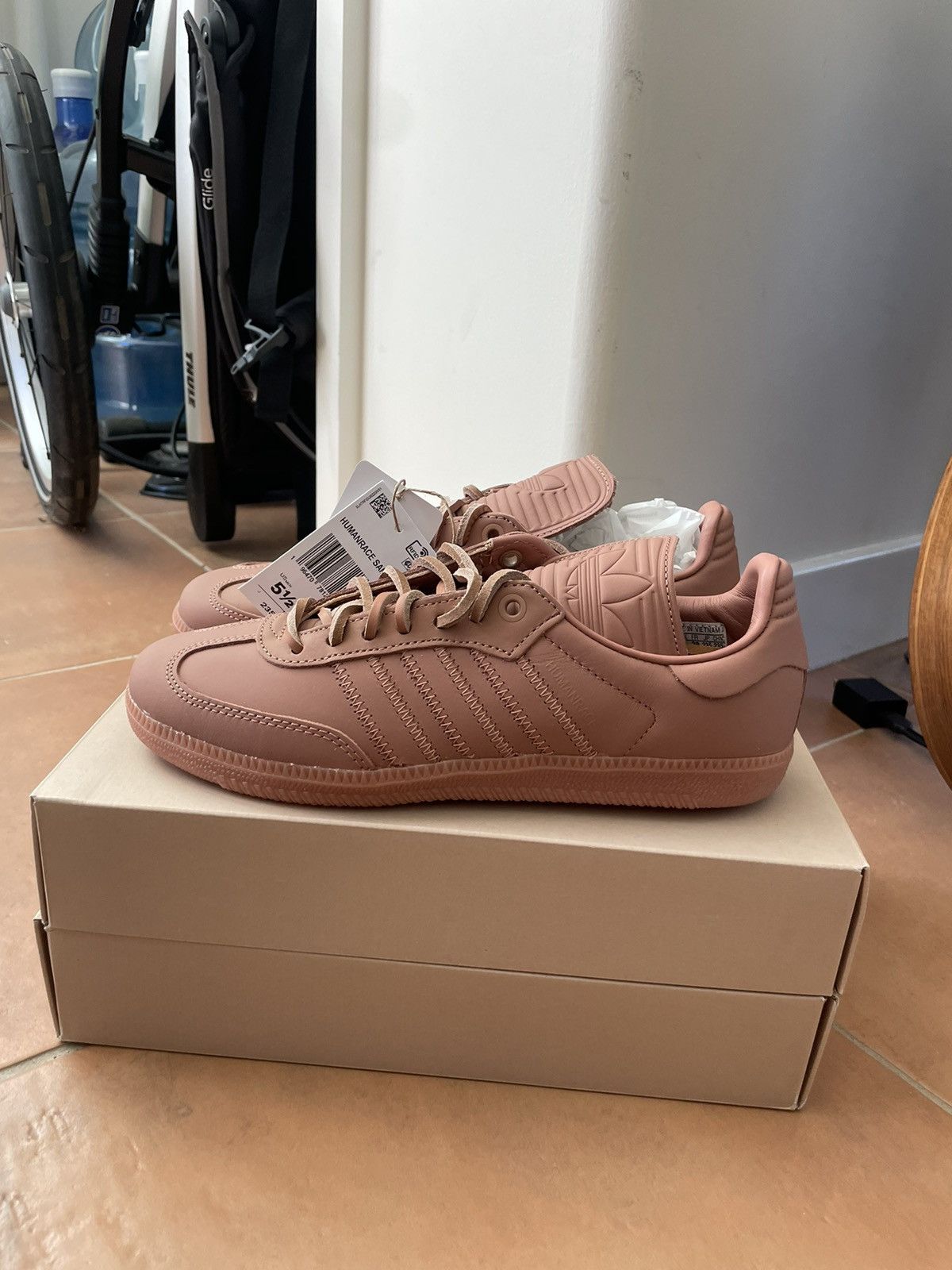 Adidas × Humanrace × Pharrell Humanrace Samba Size US 5.5 / IT 35.5 - 10 Thumbnail