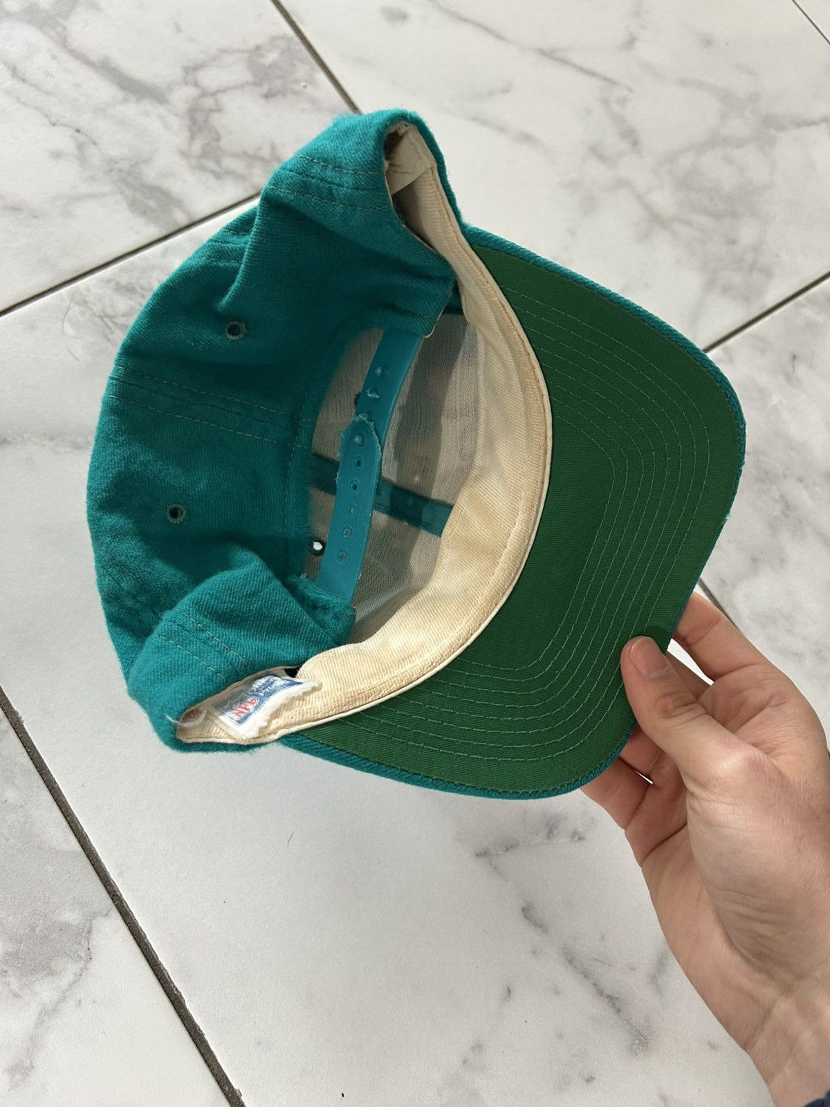 Sports Specialties 1980s Sports Specialties Miami Dolphins Script Wool Snapback Size ONE SIZE - 2 Thumbnail