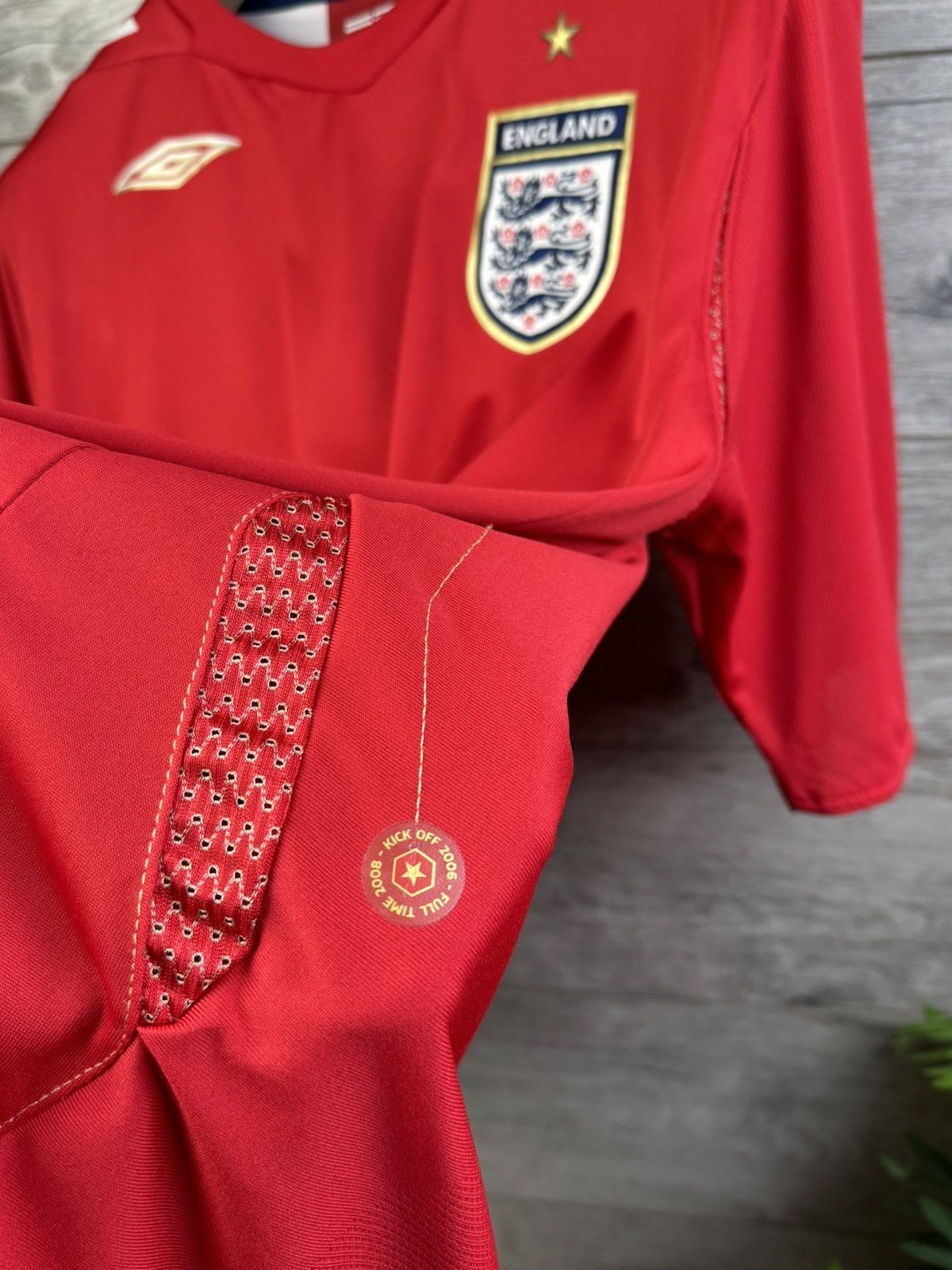 Umbro England 2006 2008 Umbro Football Shirt Size XL Jersey Size US XL / EU 56 / 4 - 8 Thumbnail