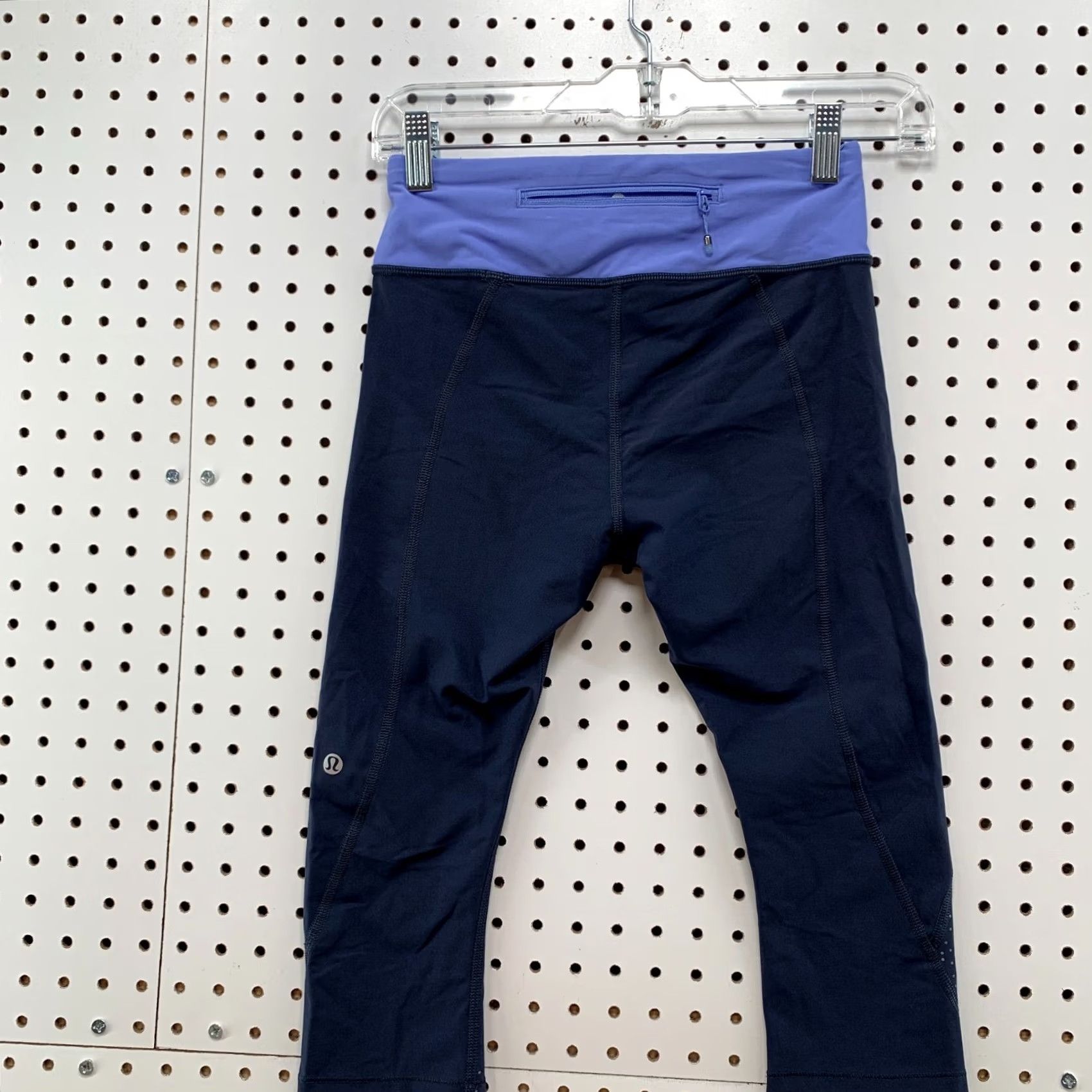 Lululemon Lululemon Leggings Womens Size 4 Fits 25X15 Blue Active Yoga Crop Zip Pockets Size 27" / US 4 / IT 40 - 7 Thumbnail