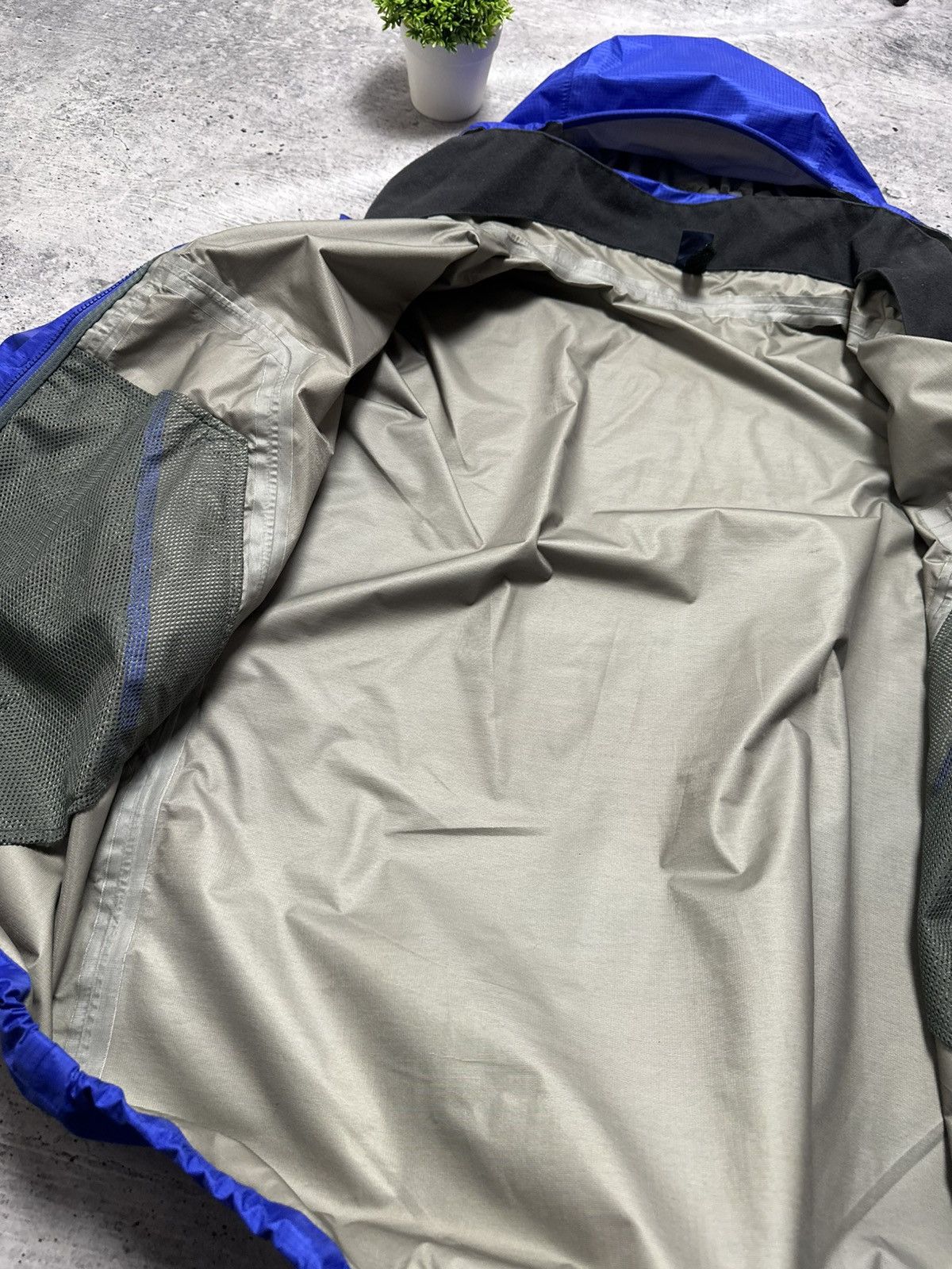 Montbell Vintage 90s Montbell Gore-Tex Ski Japan Outdoor Jacket Y2K Size US L / EU 52-54 / 3 - 11 Thumbnail