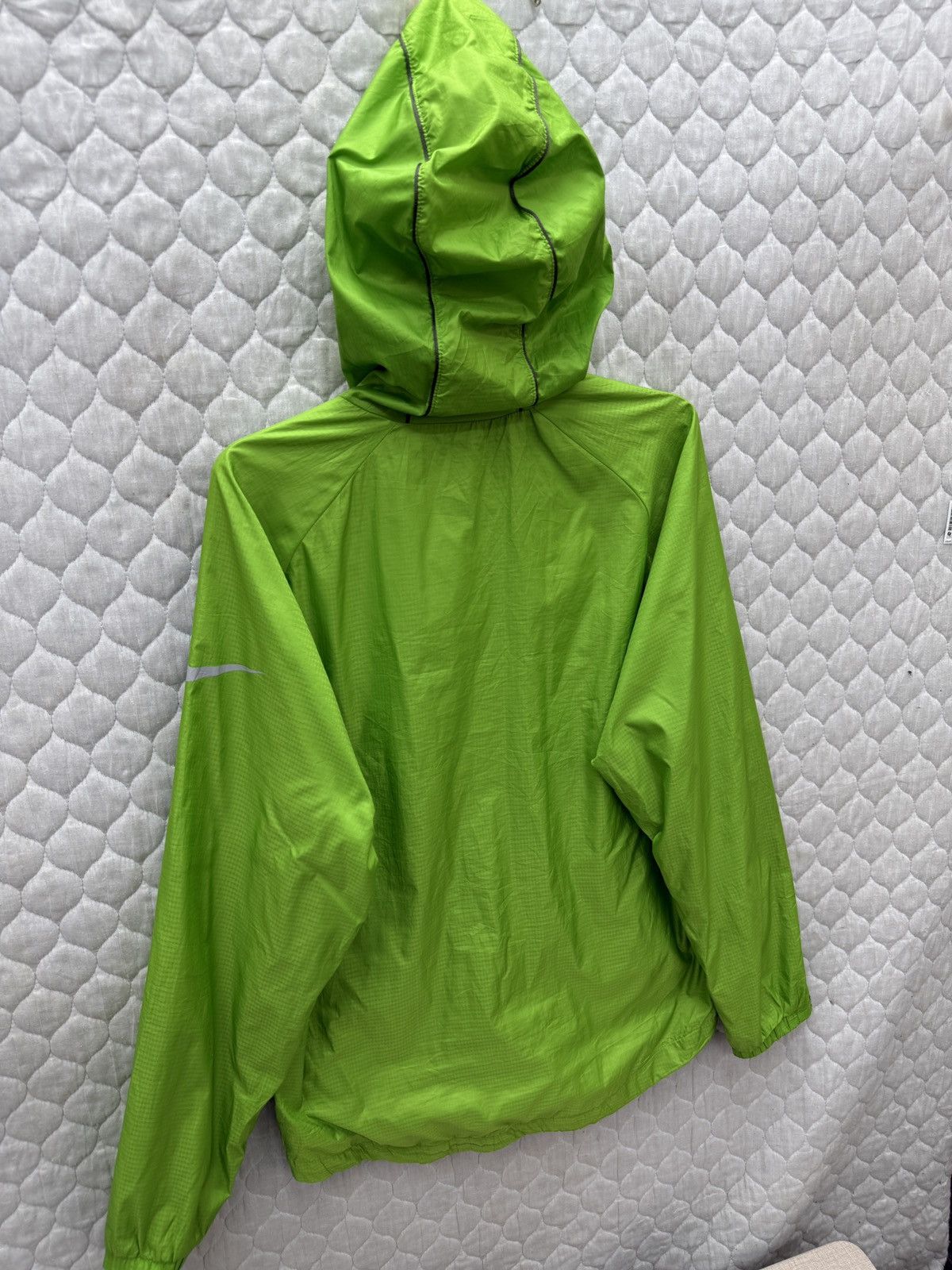 Nike 🔥🔥🔥STEALS NIKE HOODIE LIGHT JACKET Size US M / EU 48-50 / 2 - 5 Thumbnail
