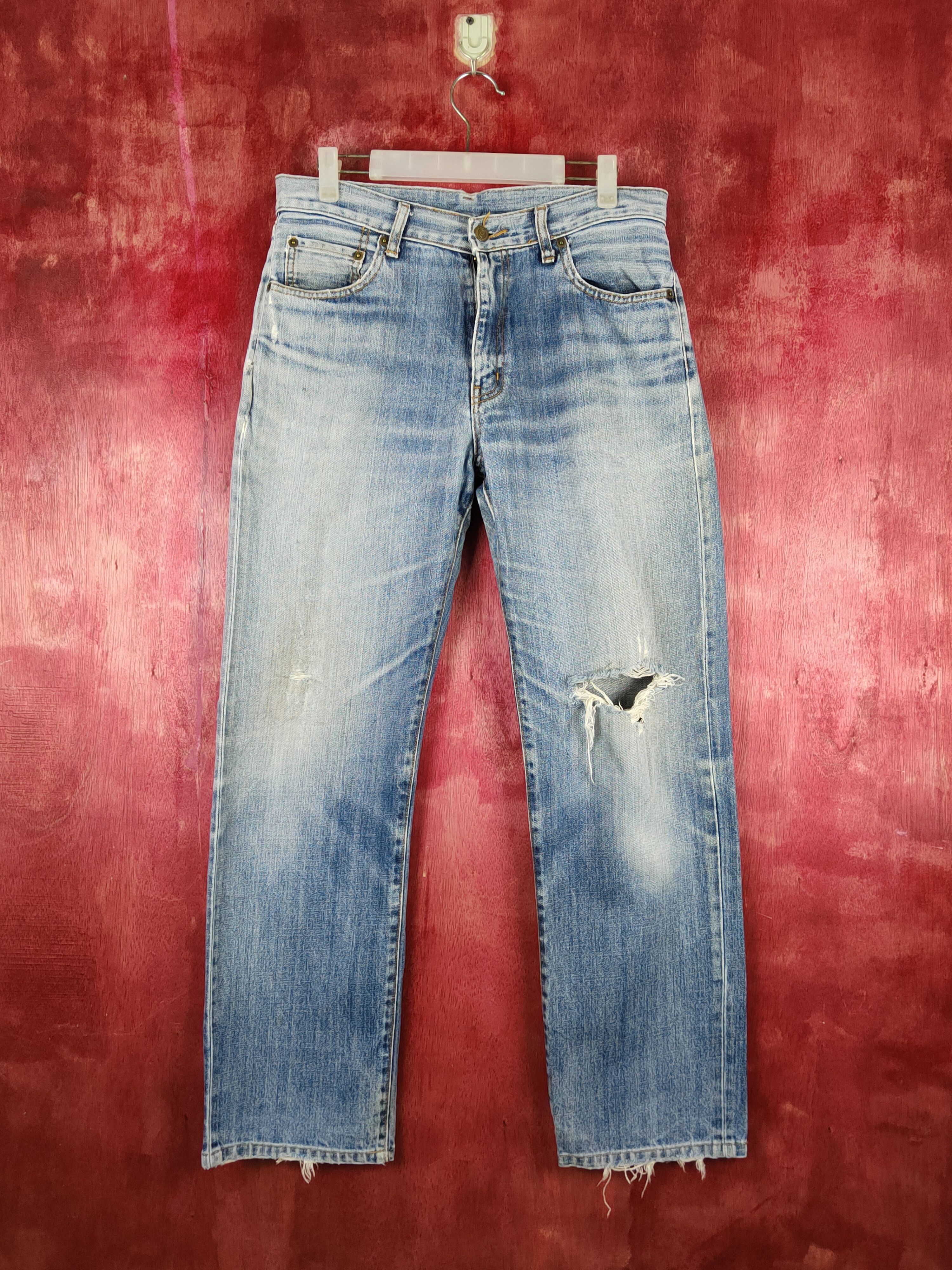 Japanese Brand Uniqlo Blue Distressed Ripped Jeans #S2194 Size US 32 / EU 48 - 1 Thumbnail