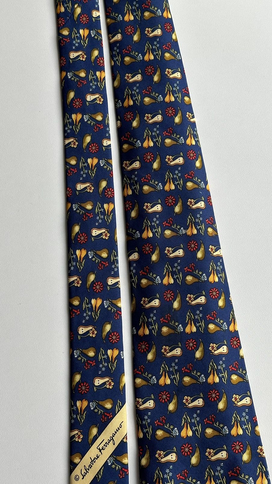 Salvatore Ferragamo Salvatore Ferragamo Men Classic Tie Made In Italy 100% Silk Size ONE SIZE - 11 Thumbnail