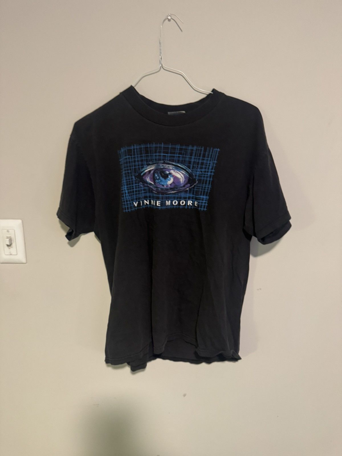 Vintage Vinnie Moore Tour tee Size US M / EU 48-50 / 2 - 2 Thumbnail